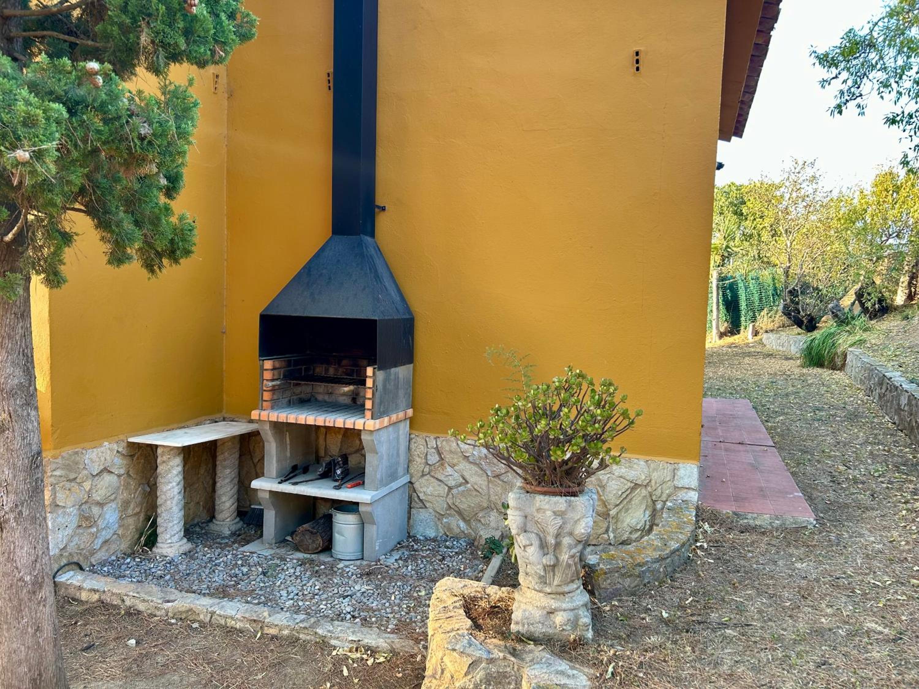 Casa amb piscina i jardí a Palamós per 6 persones view 2