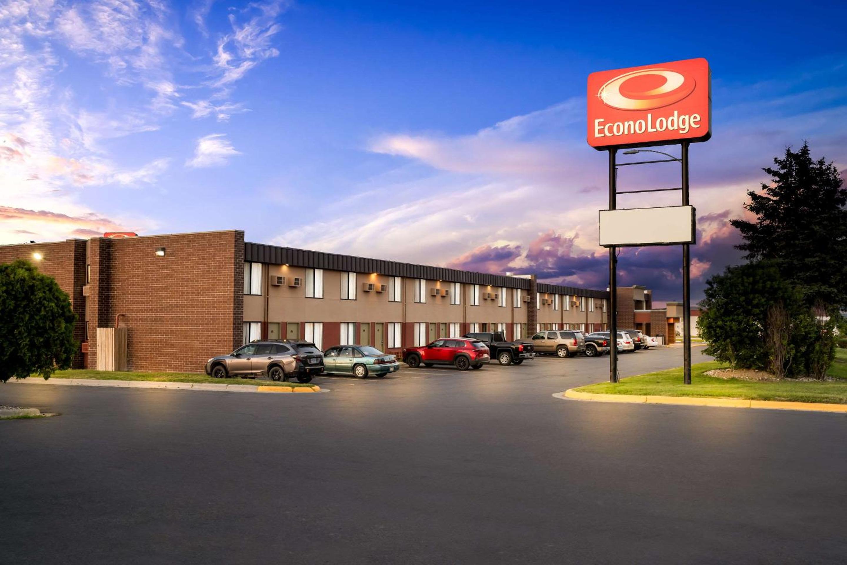 Econo Lodge Billings view 2
