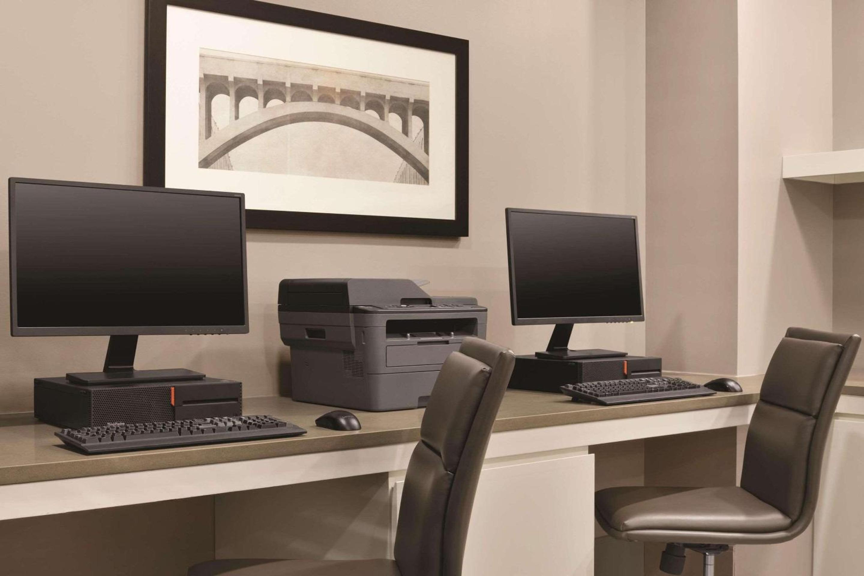 Belleville Vacations - Country Inn  Suites by Radisson, Belleville, ON - Property Image 6