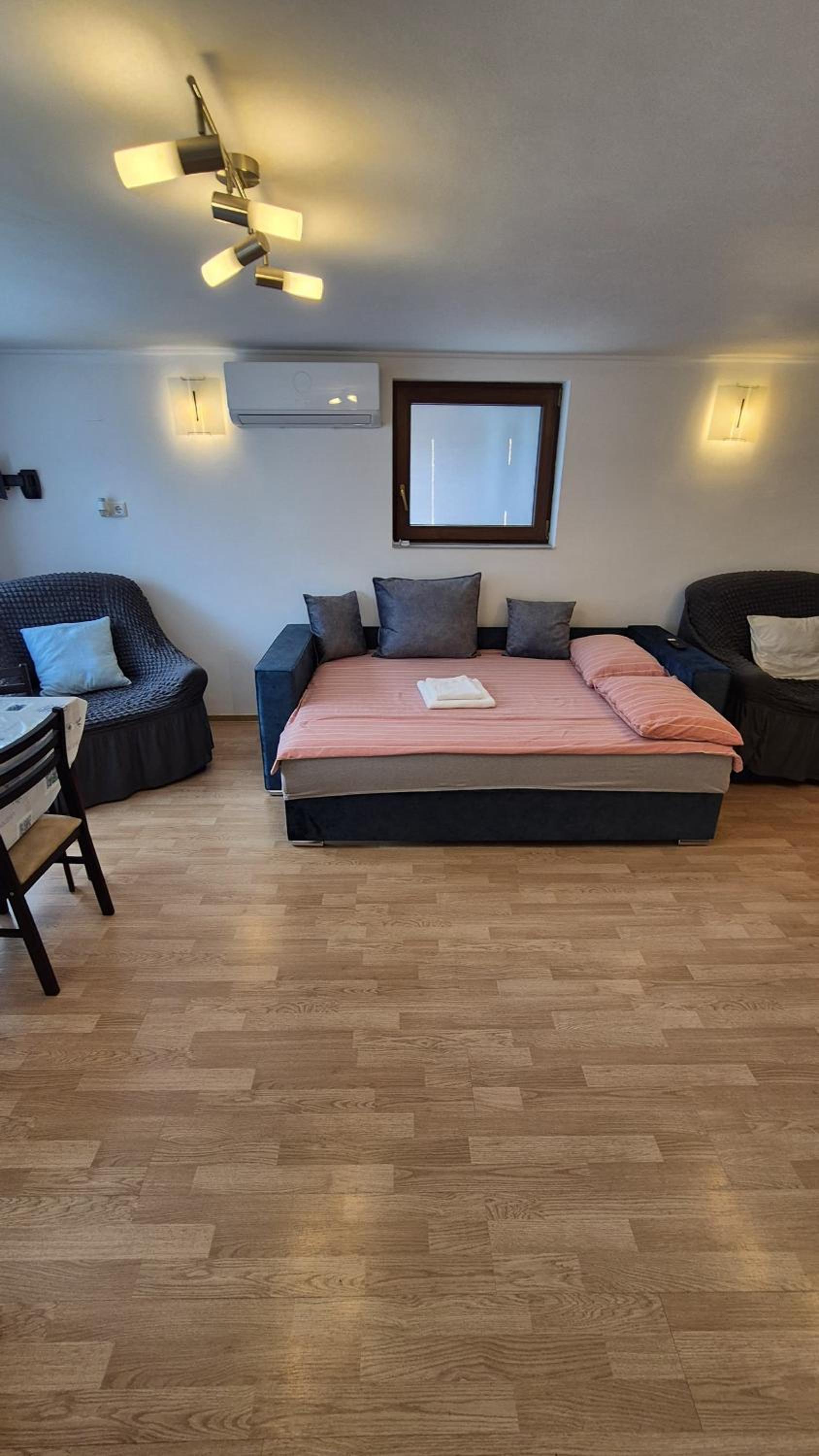 Matei Rent Apt