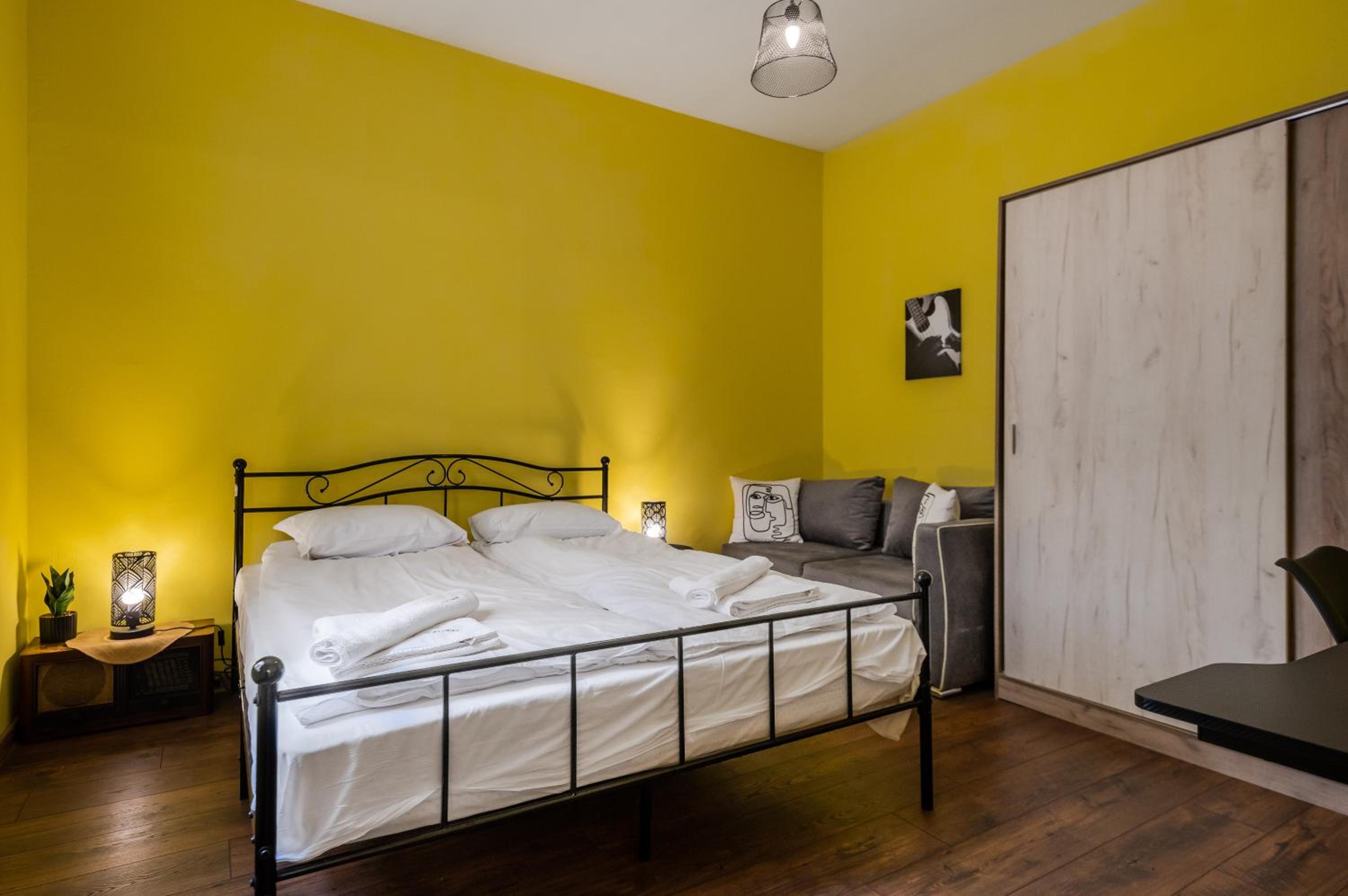 2BD flat in the Heart of the City