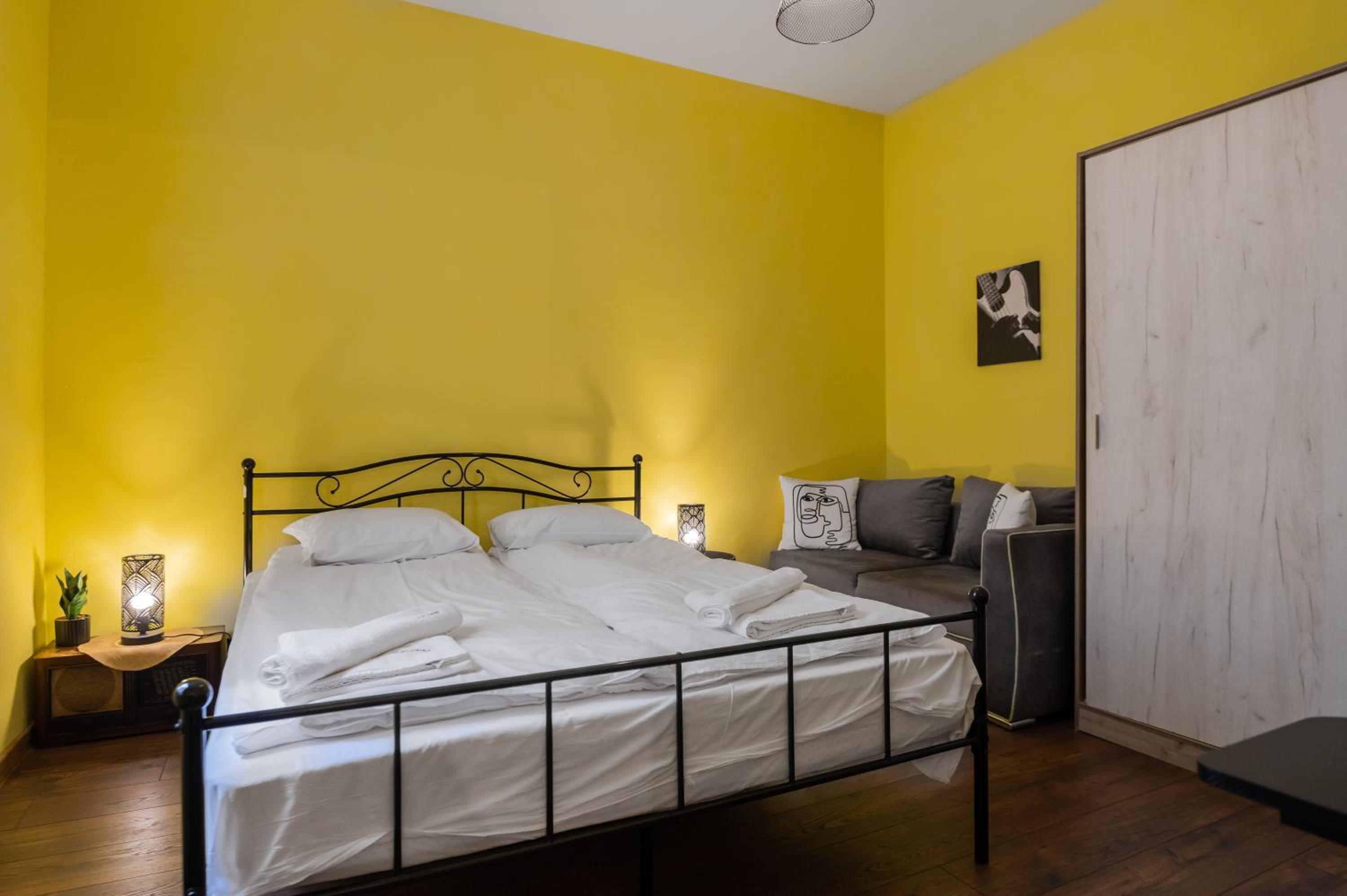 2BD flat in the Heart of the City