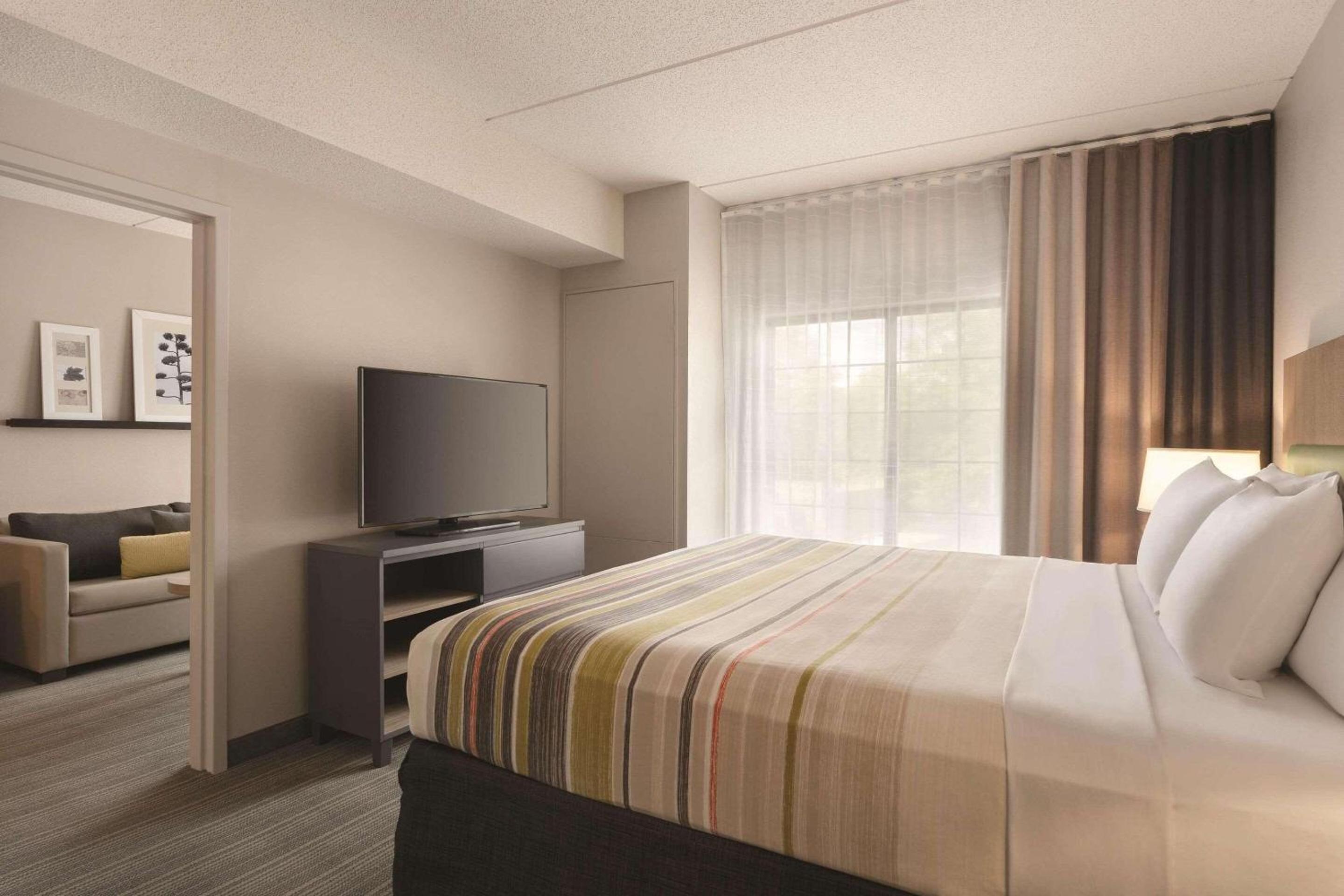 Country Inn Suites by Radisson Raleigh-Durham Airport NC - Property Image 43
