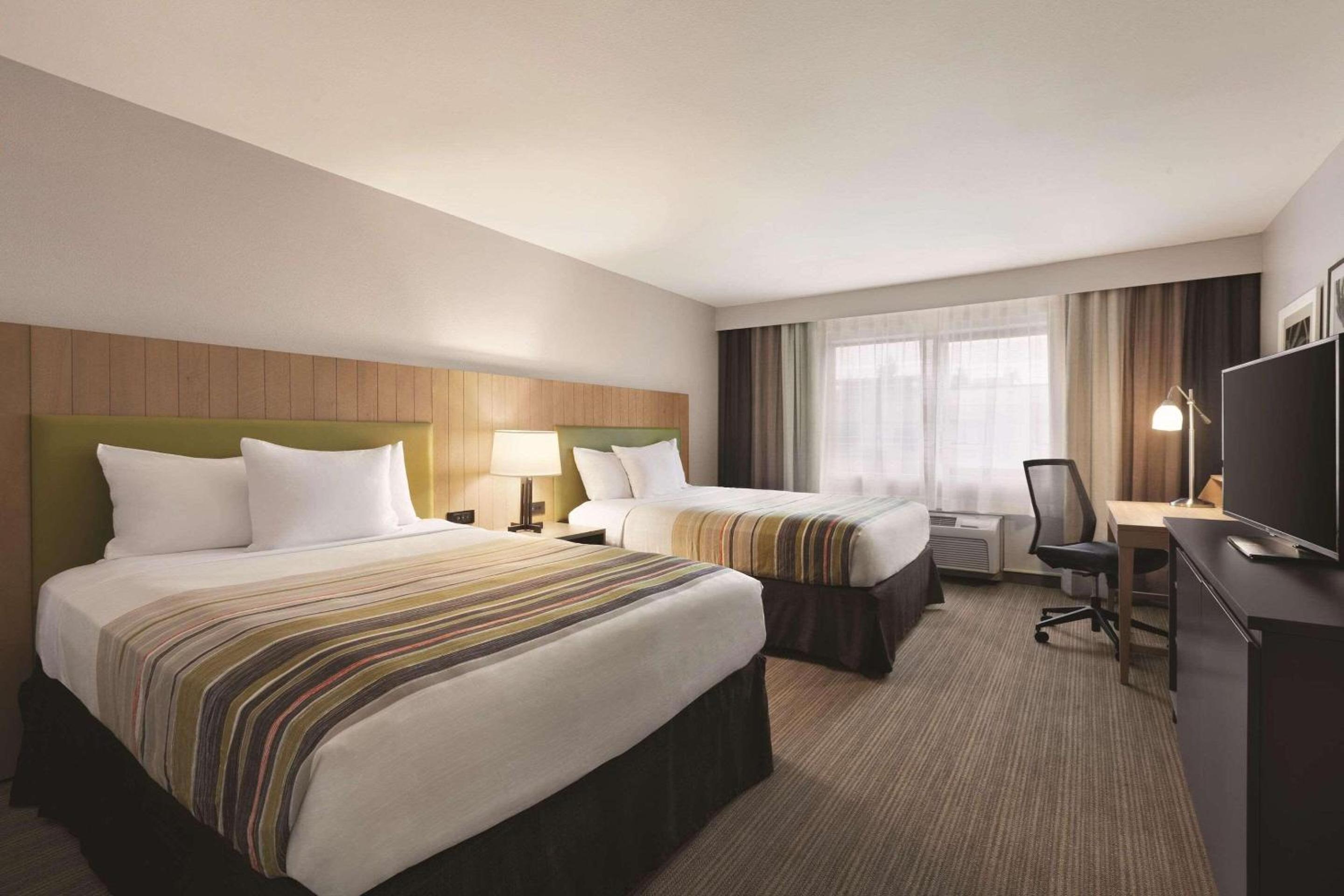 Country Inn  Suites by Radisson, Seattle-Bothell, WA - Property Image 6