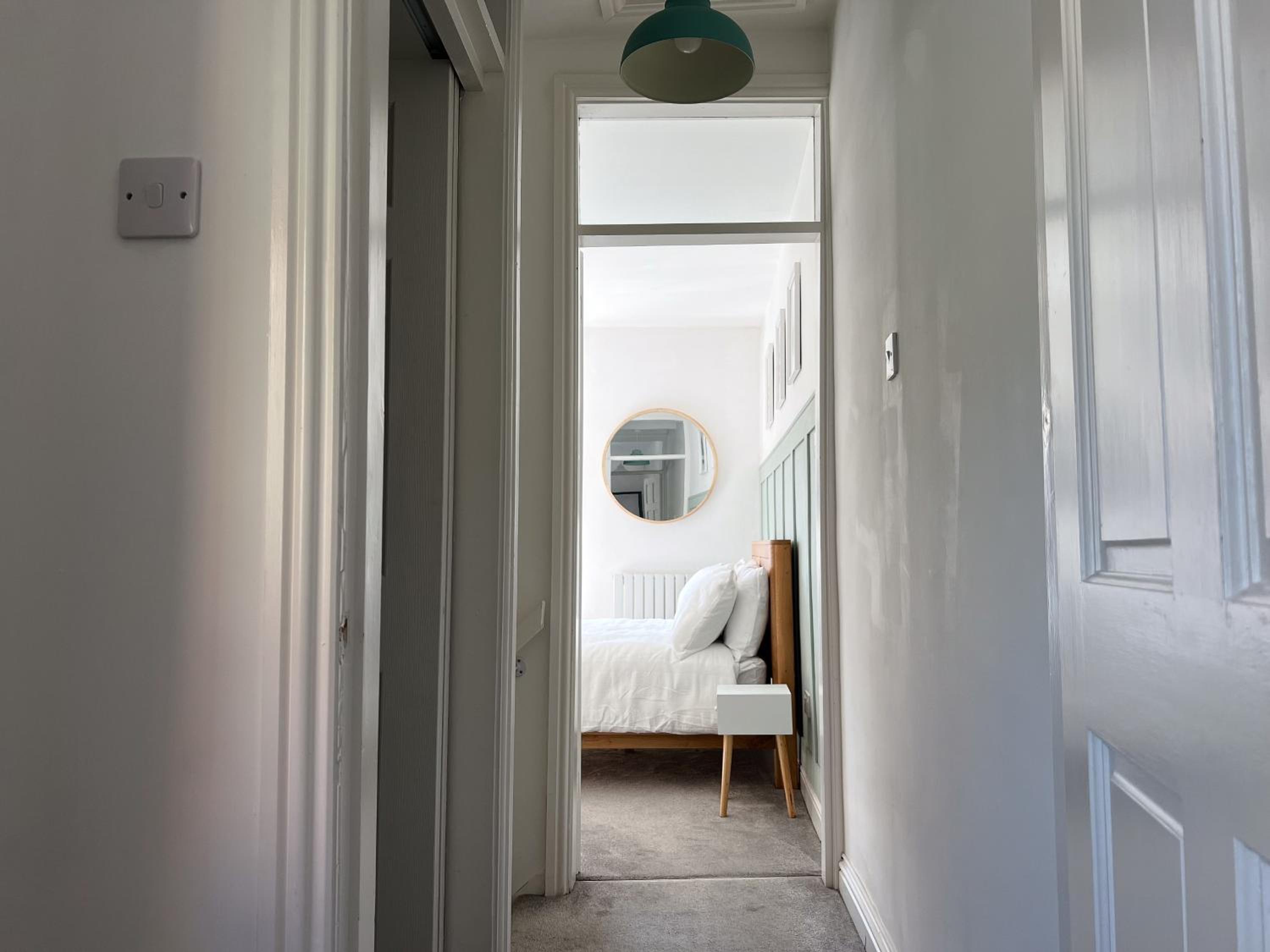 Your Property Box Short Stays - Severn Street view 2