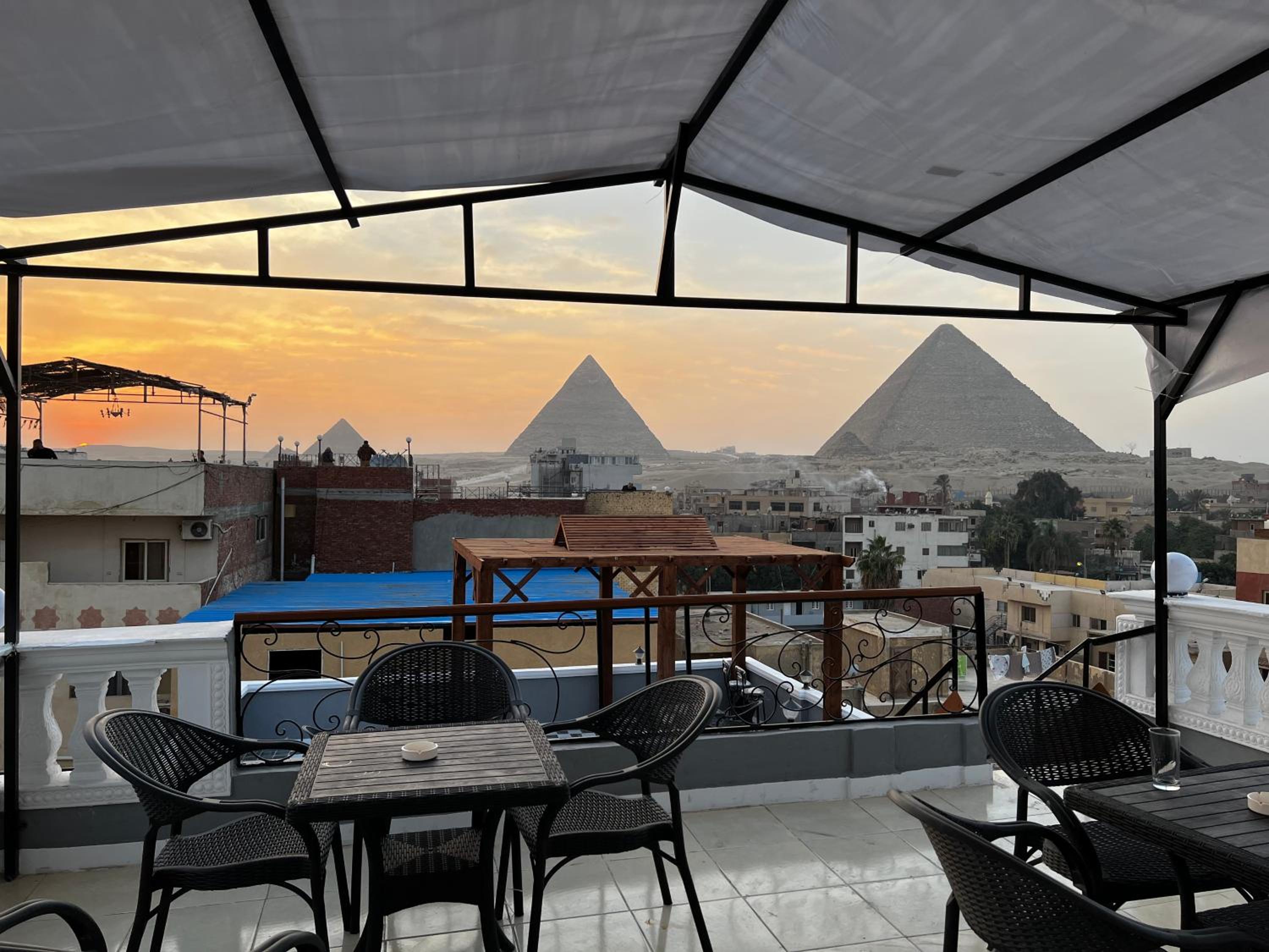 The Pyramids Gate Inn
