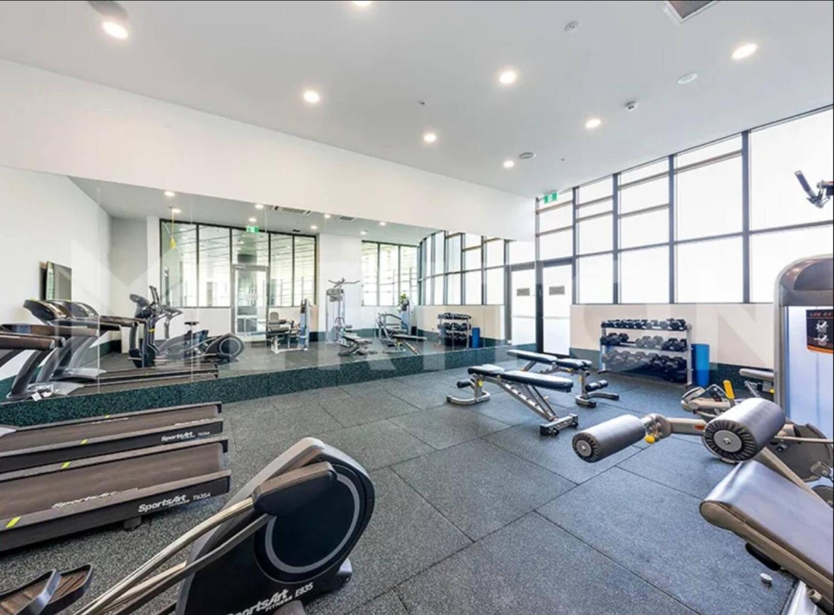Olympic Park 3 Bedroom condo with Parking Pool Gym