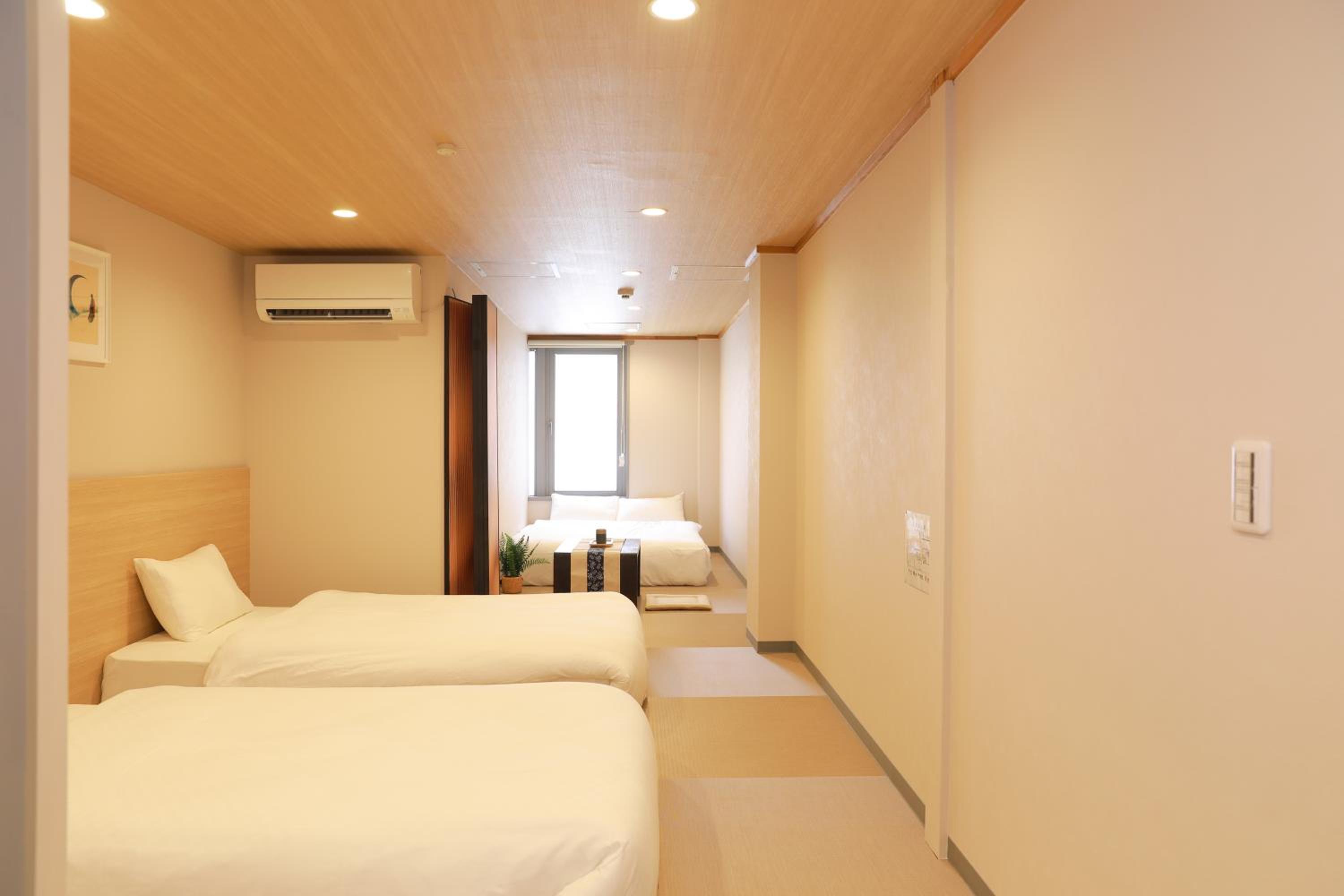 OYASUMI Ice&Hotel