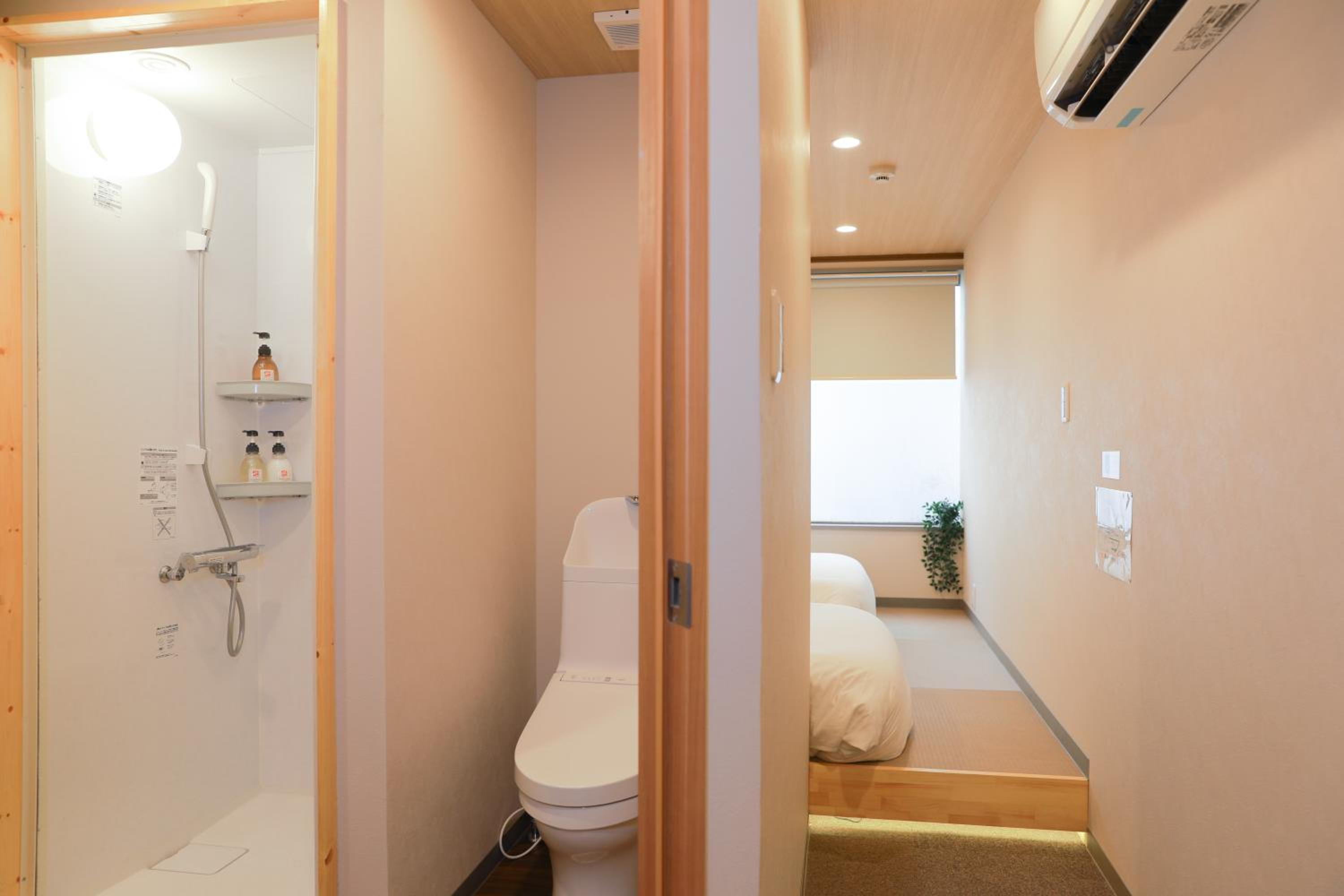 OYASUMI Ice&Hotel