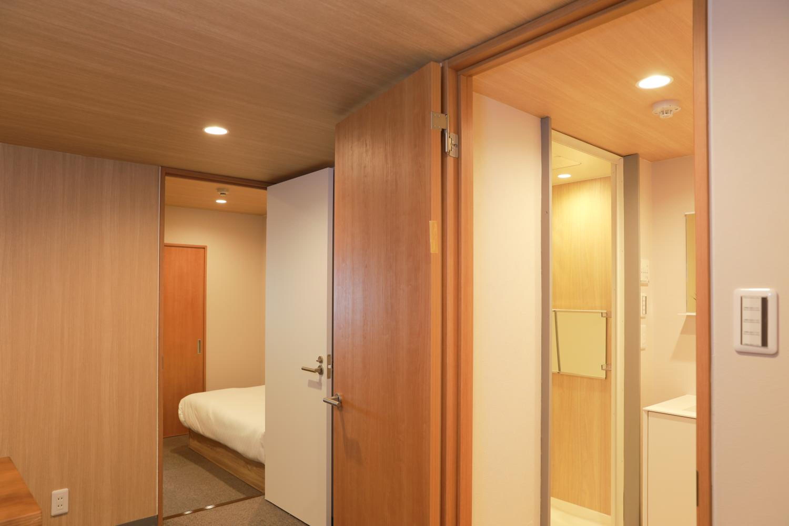OYASUMI Ice&Hotel