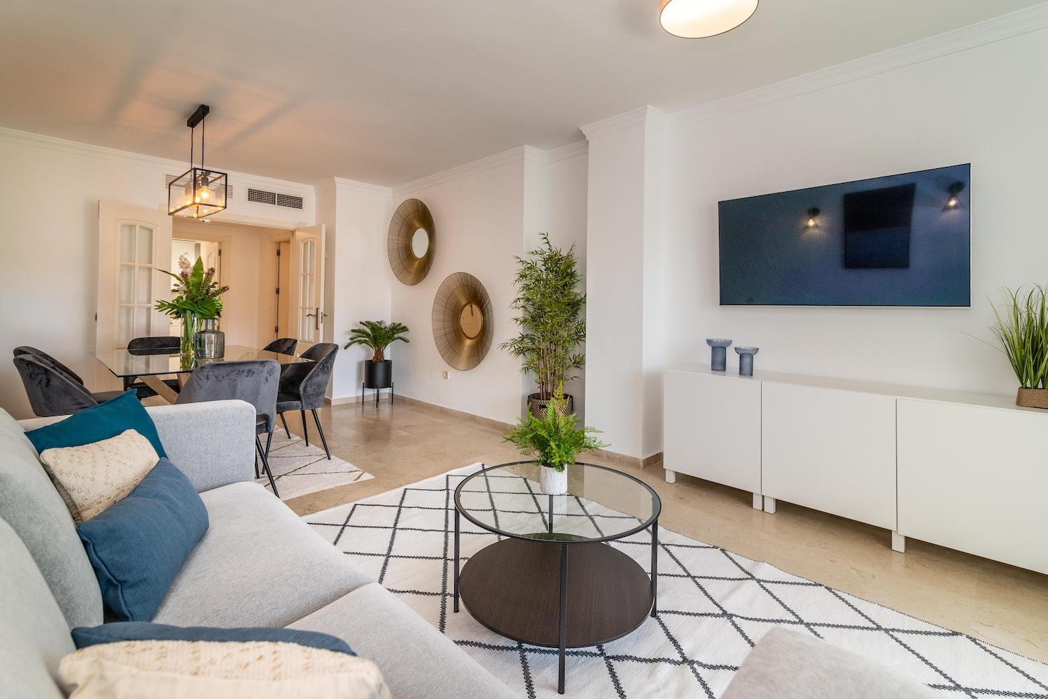 Excellent Banús with pool and parking RDR473 view 5