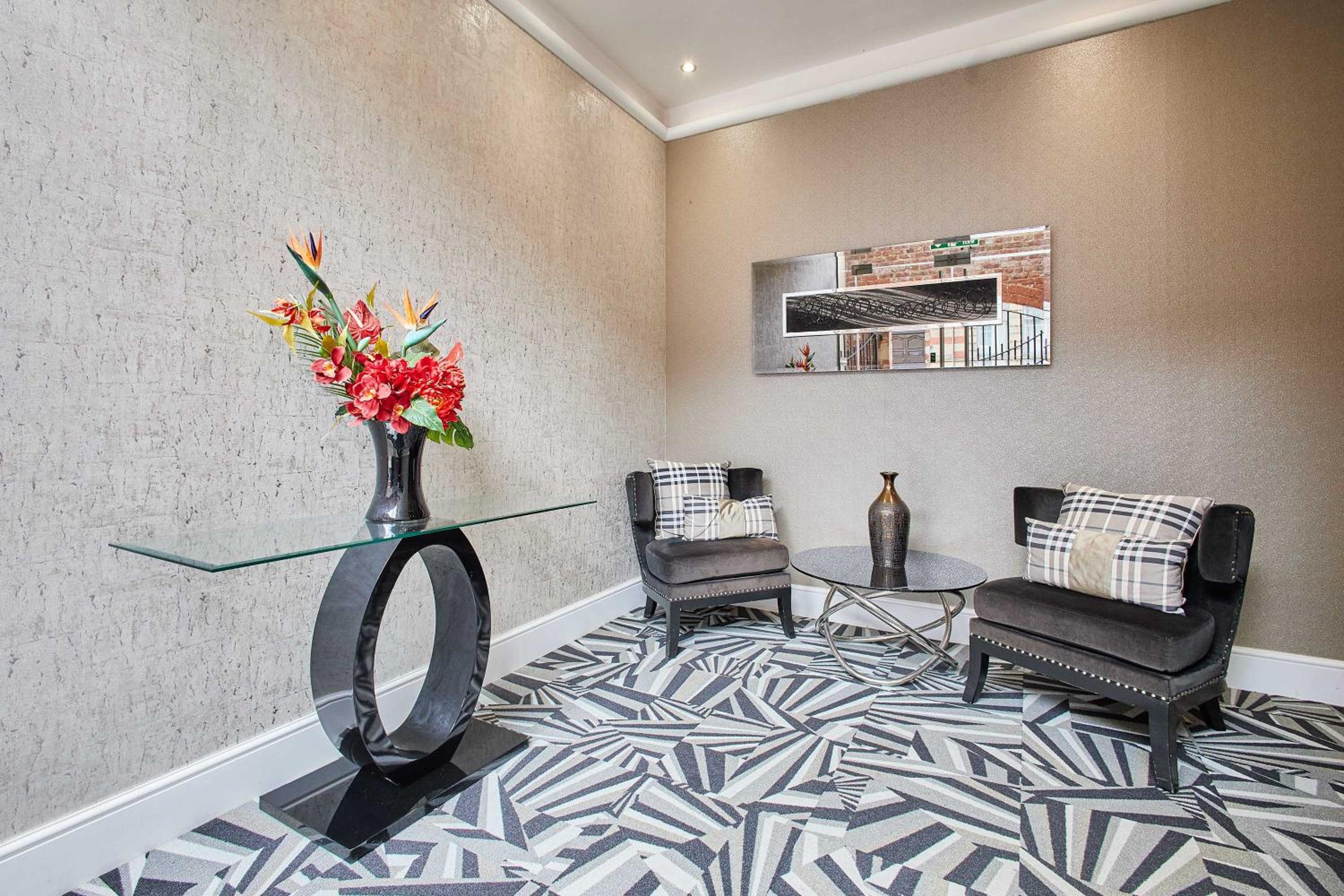 Host & Stay - Mayford Studio view 5