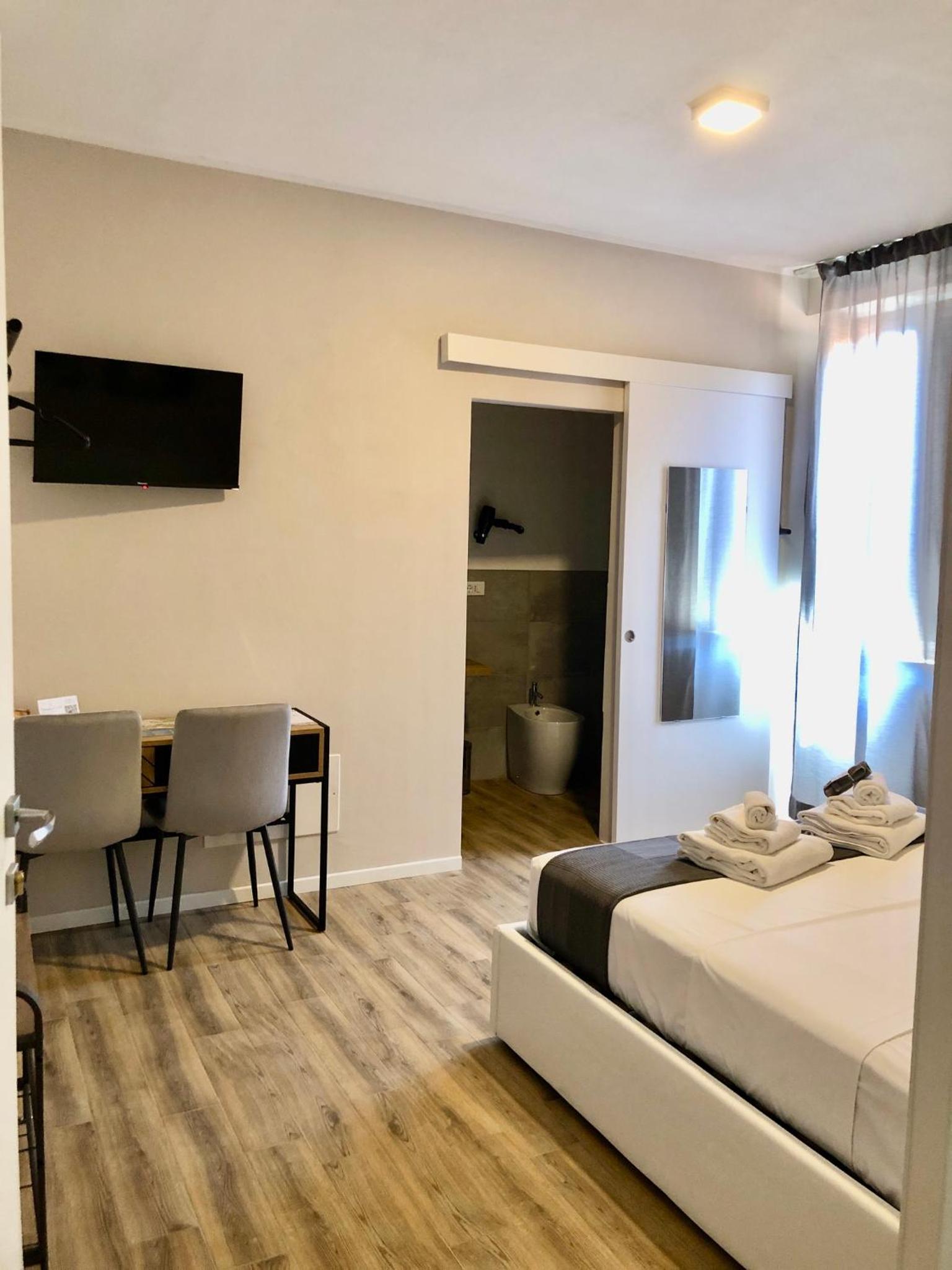 Taormina Center Private Rooms by Fragranza di Sicilia photo 2