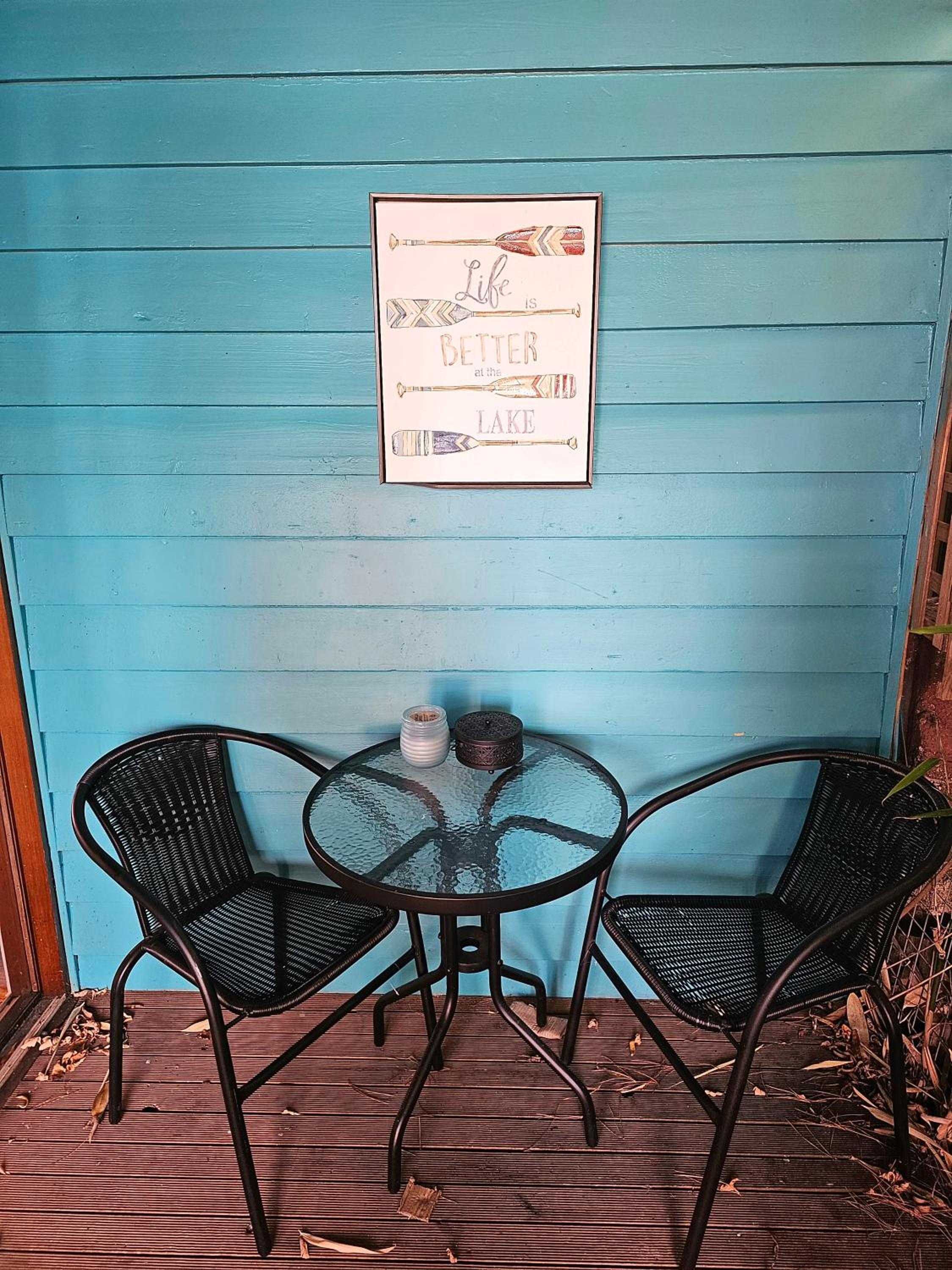 Bonnie's by Lake Daylesford