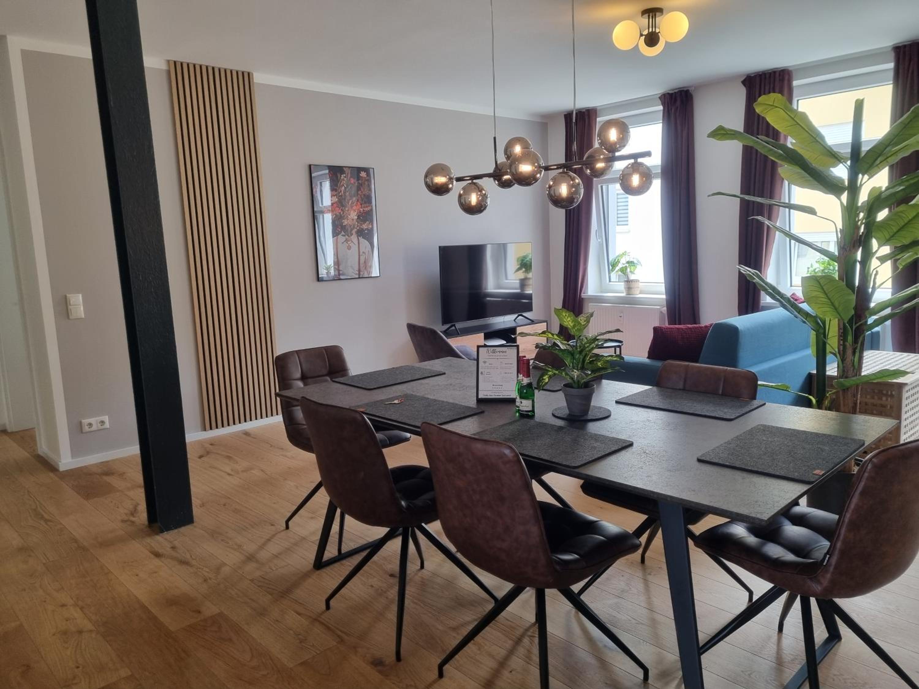 maremar - Style-Loft am Ferberturm - 2 Schlafzimmer - Luxus Boxspringbett - Arbeitsplätze - Highspeed WLAN