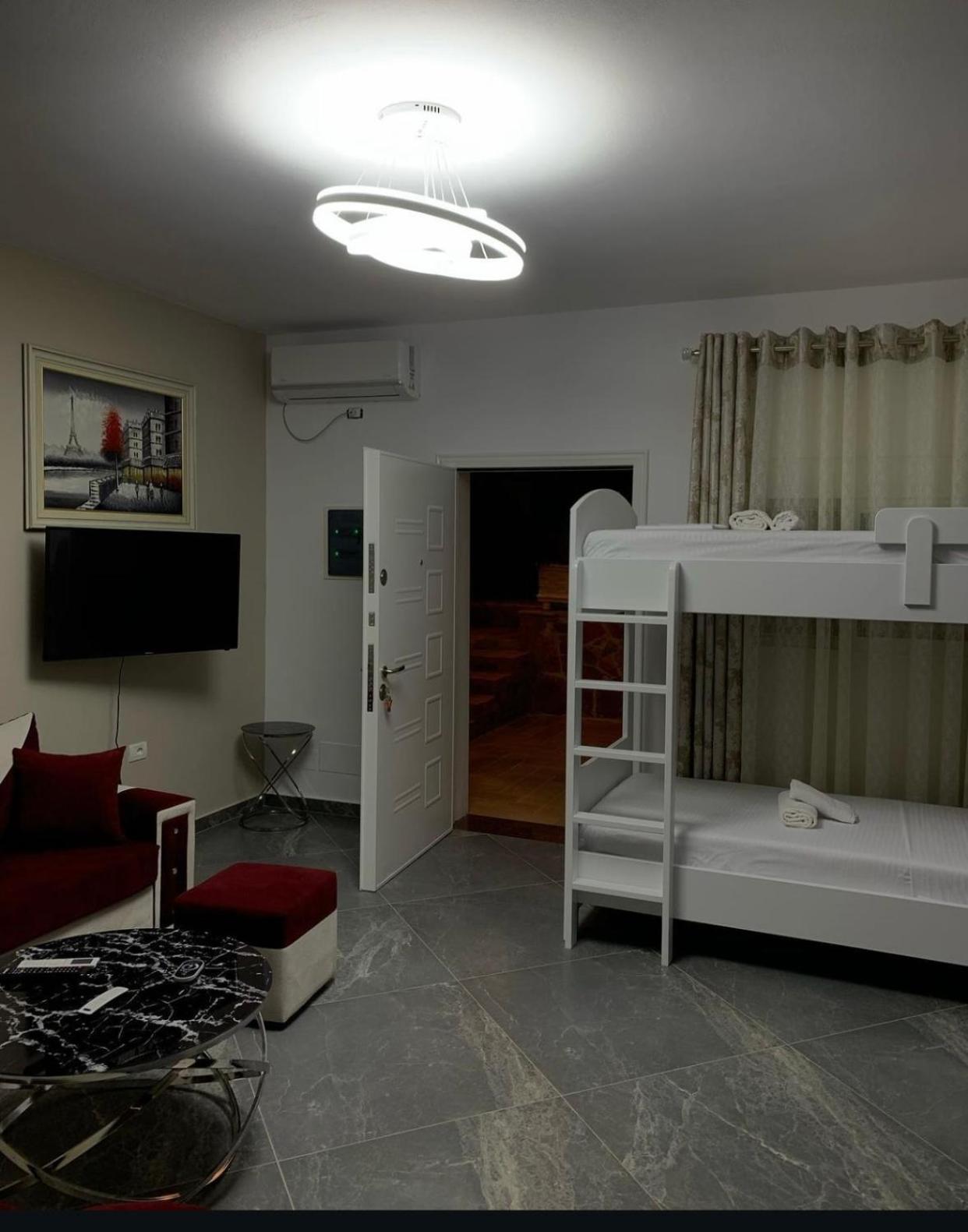 Vila F&G photo 2