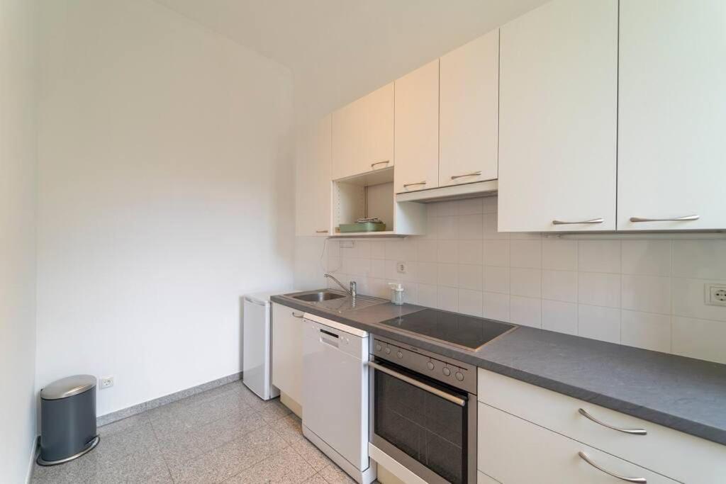 Central Apartment I Chic and Bright Accommodation
