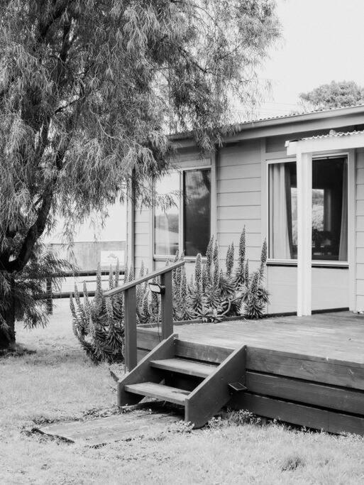 Indigo Bay - comfortable 3br home with large yard