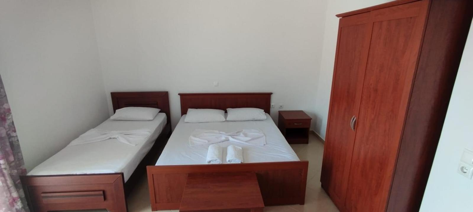 Kristi's & Geri's ROOMS