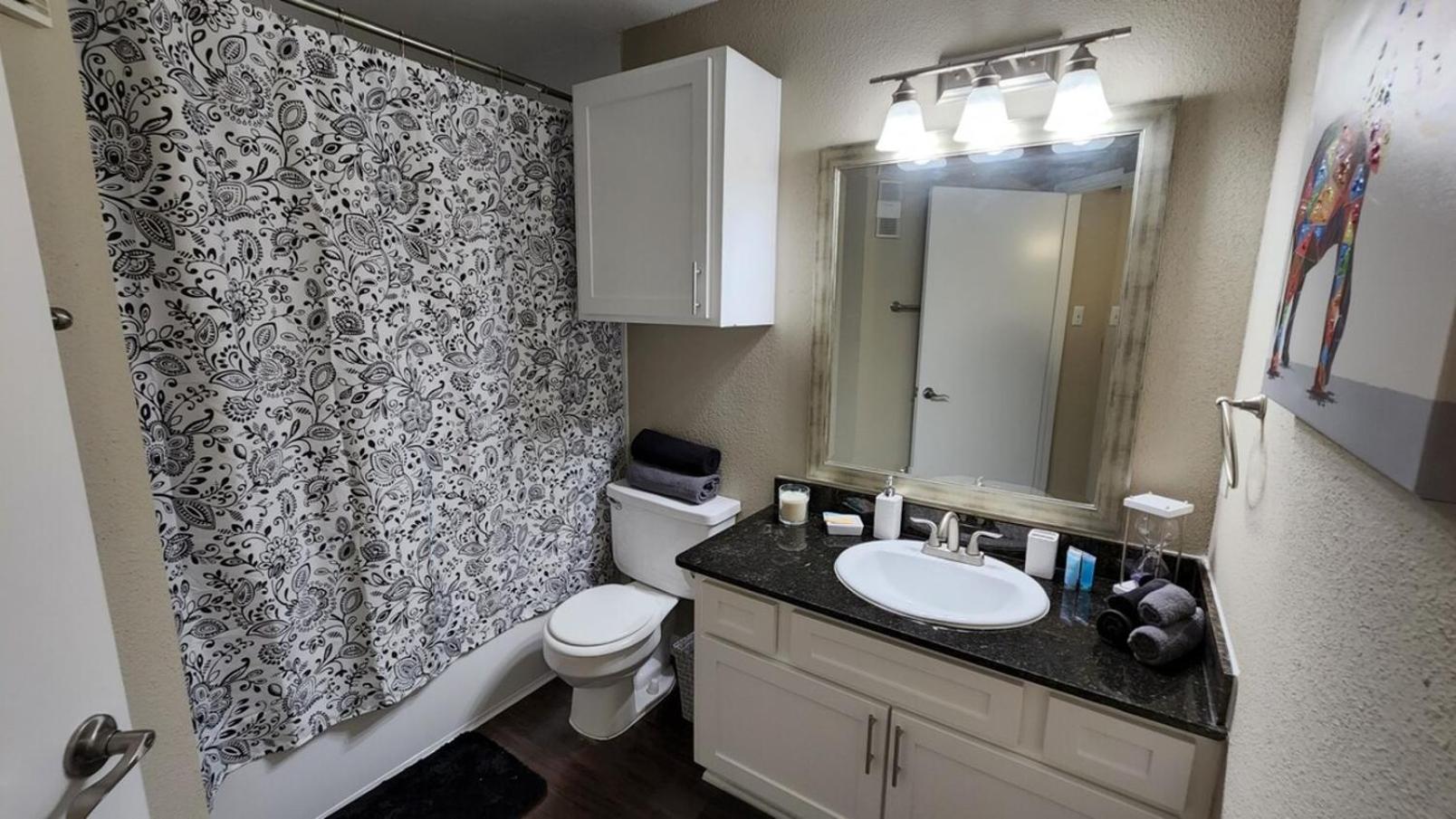 Med Center Charm 2br Haven, Billede 21