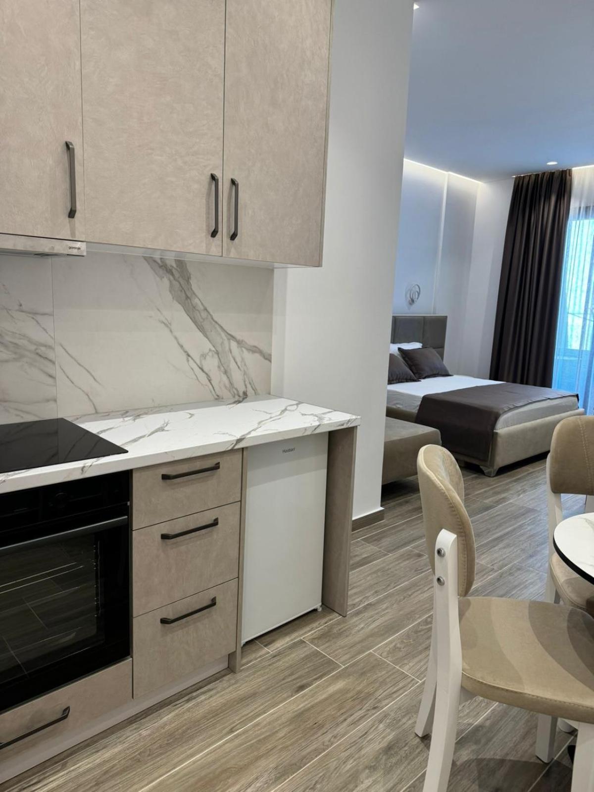 Ola Apartments