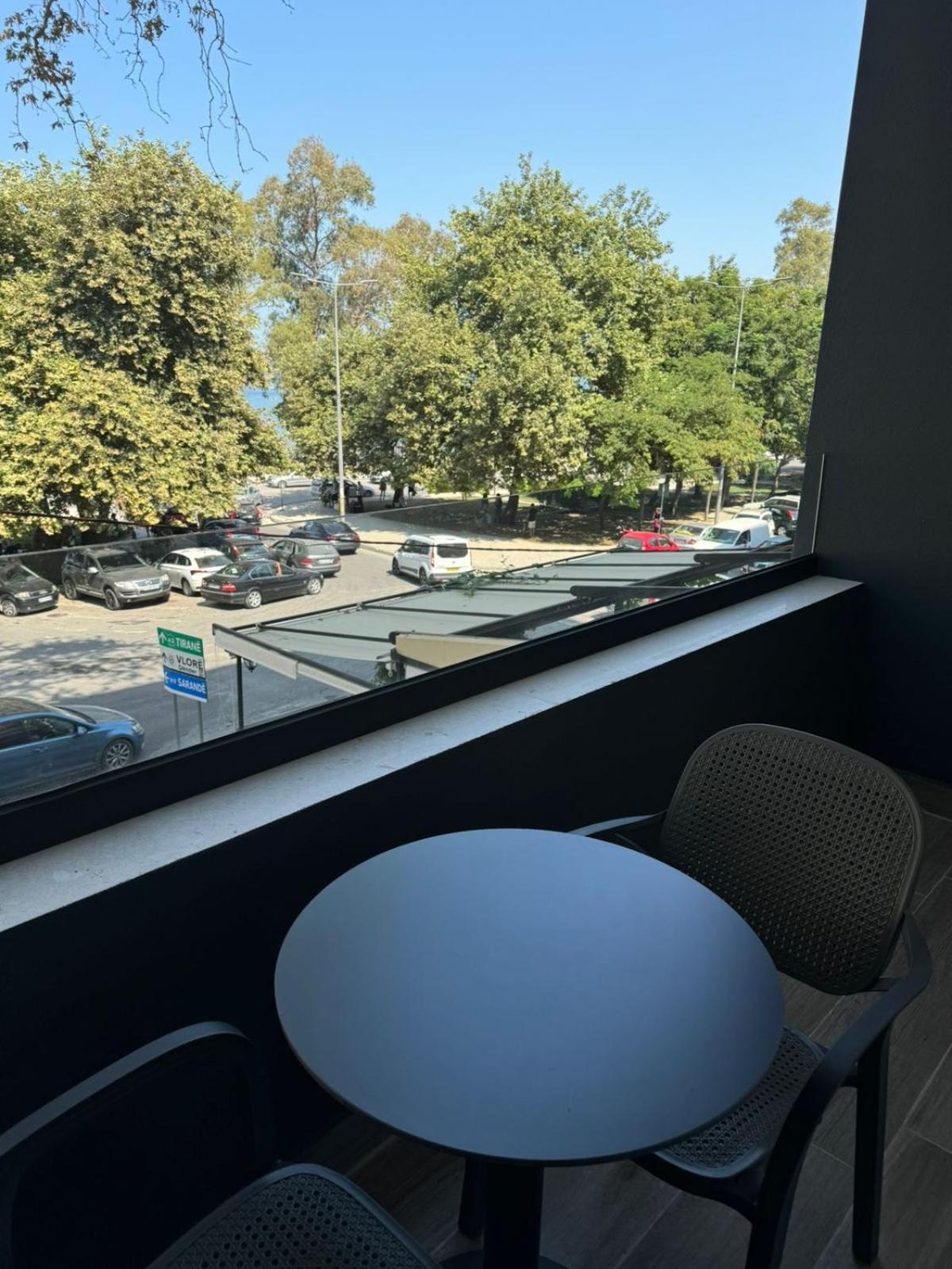 Ola Apartments