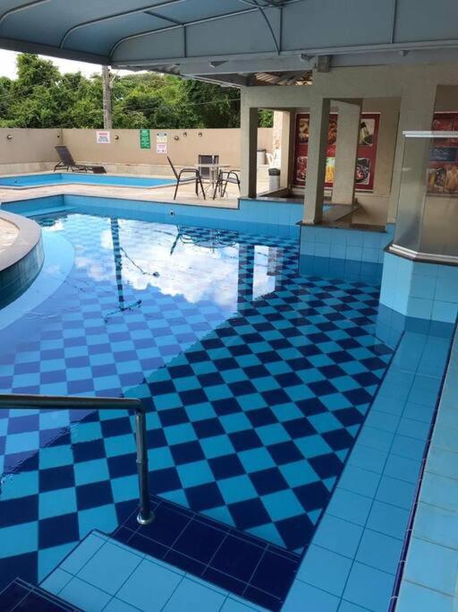 Apartamento caldas novas Go mont blanc ótimo