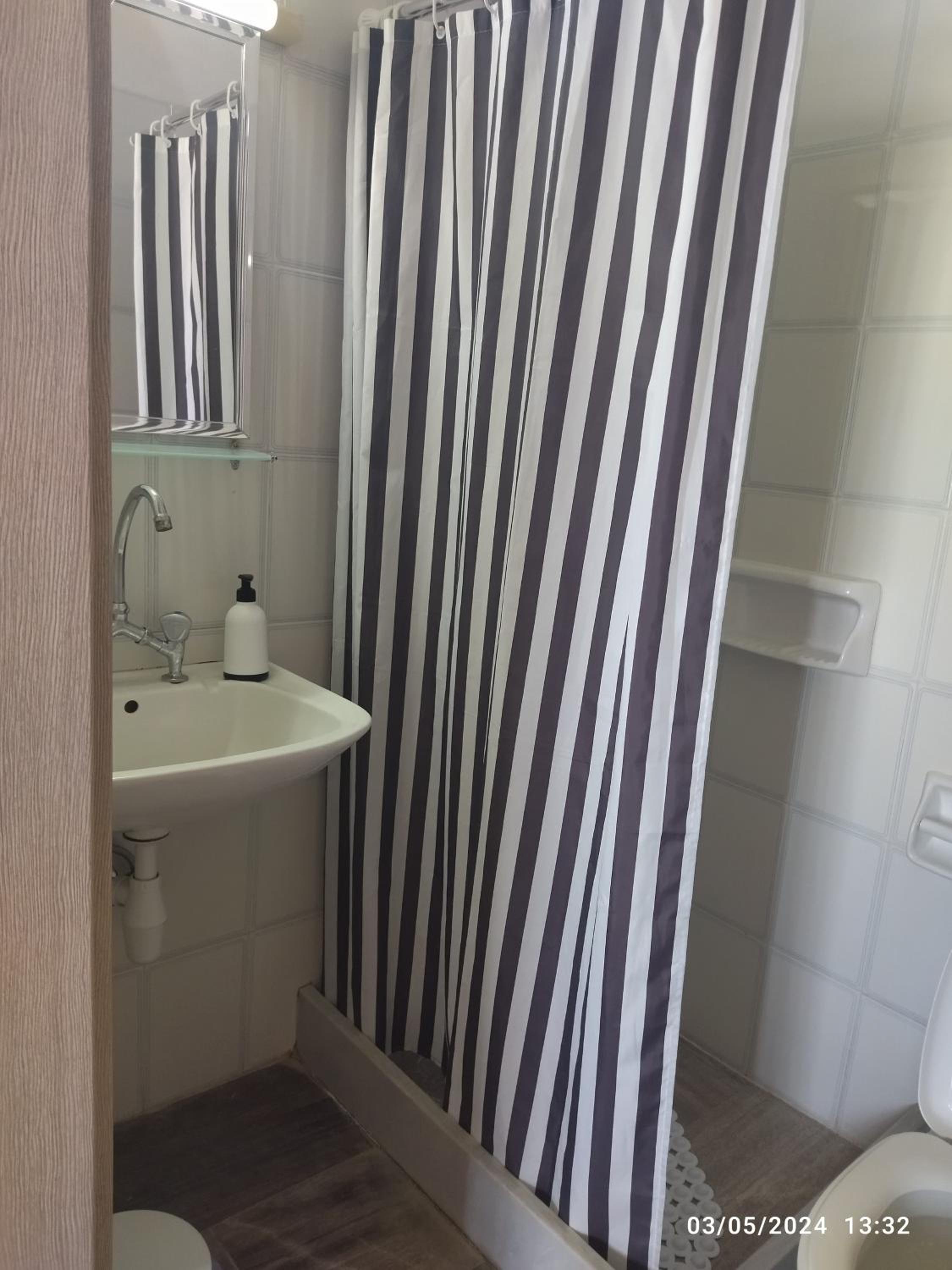 Alexandros Apartments