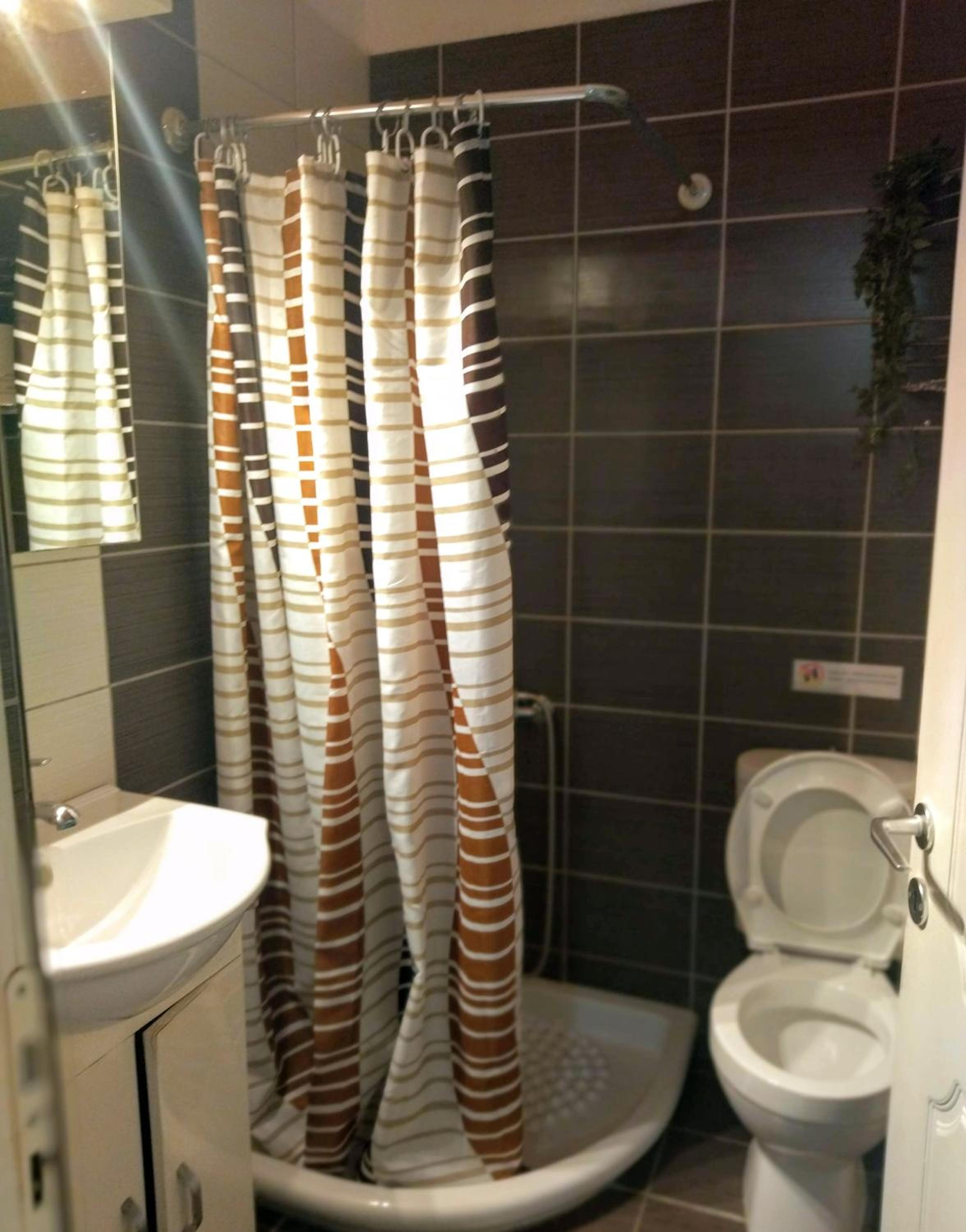 Alexandros Apartments