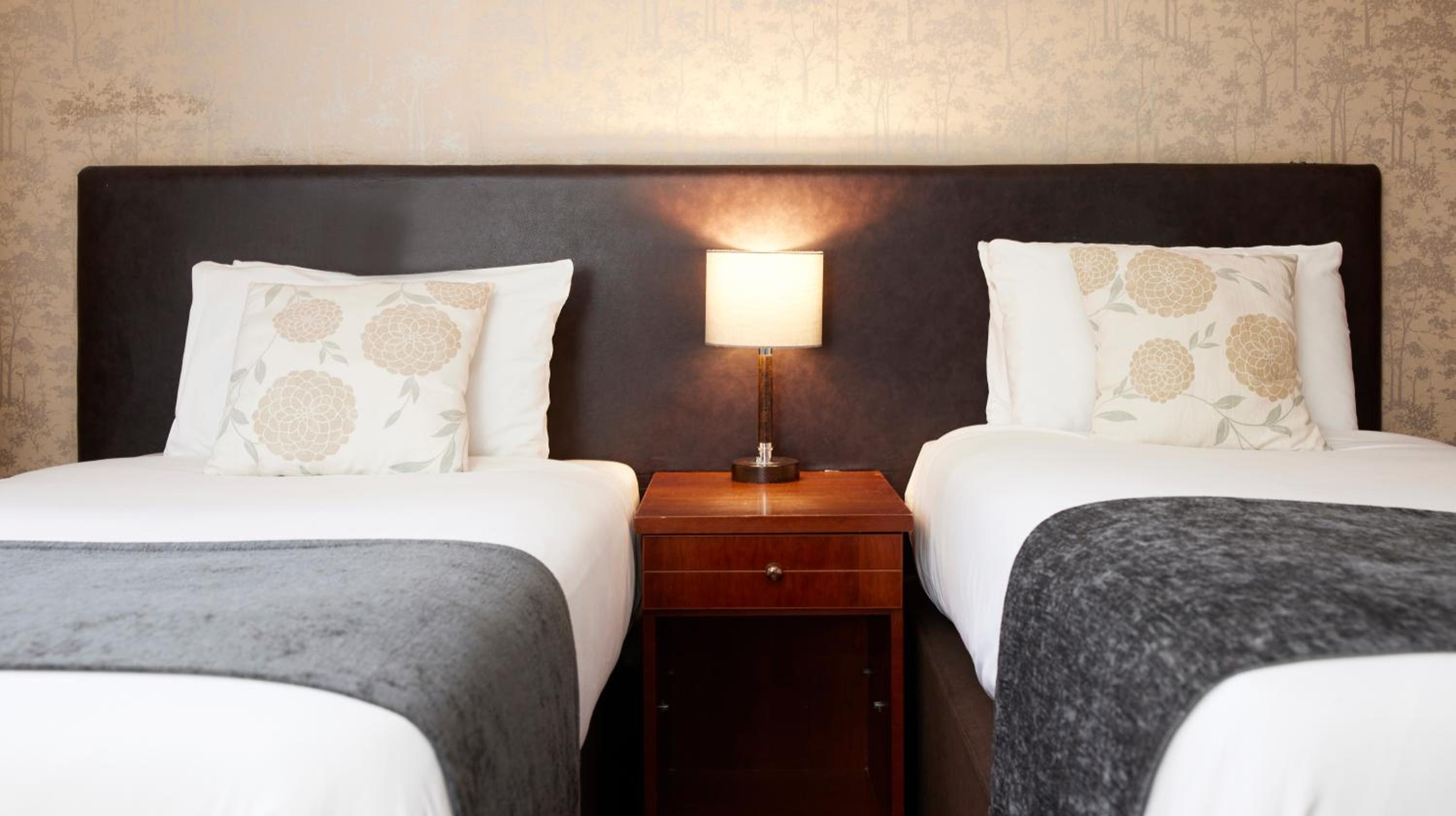 Hunters Hall Inn by Greene King Inns