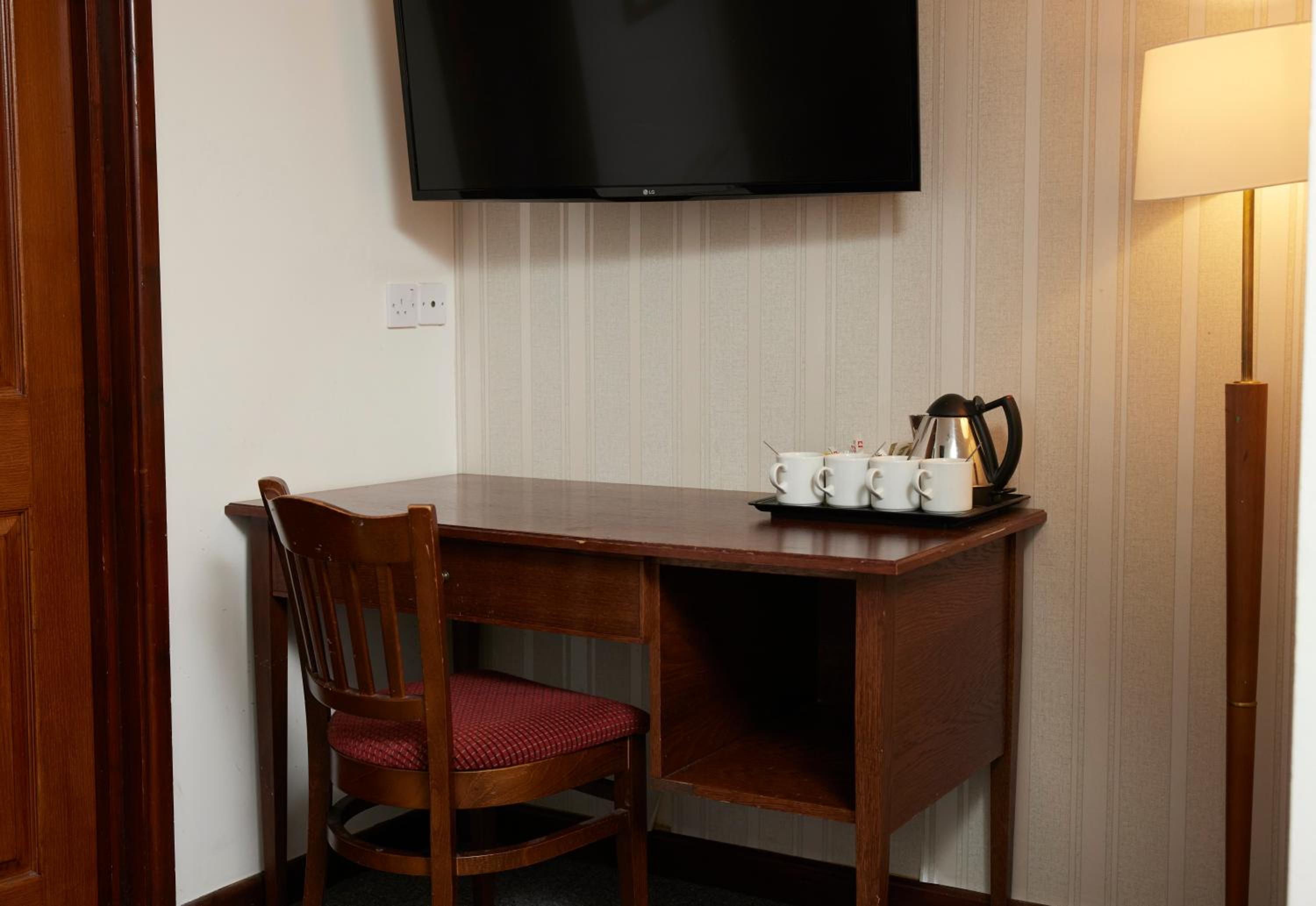 Hunters Hall Inn by Greene King Inns