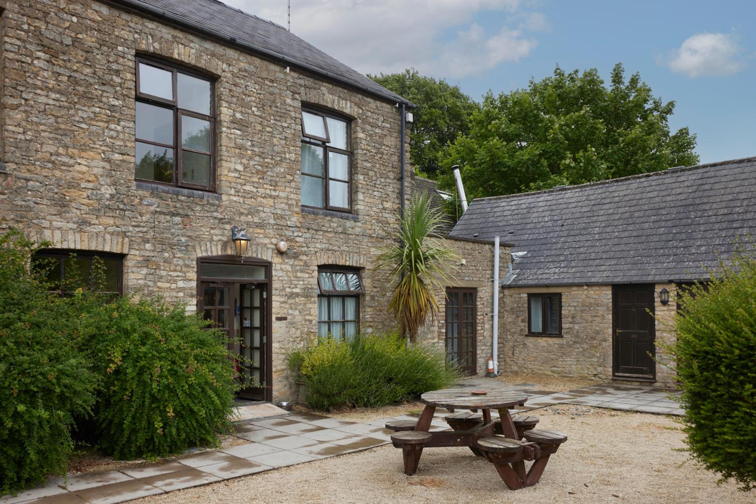 Hunters Hall Inn by Greene King Inns