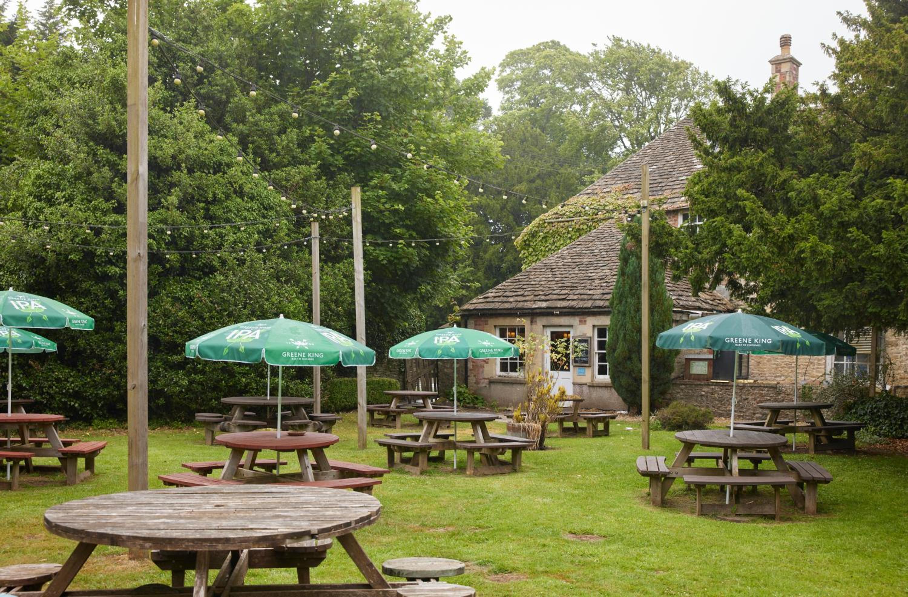 Hunters Hall Inn by Greene King Inns