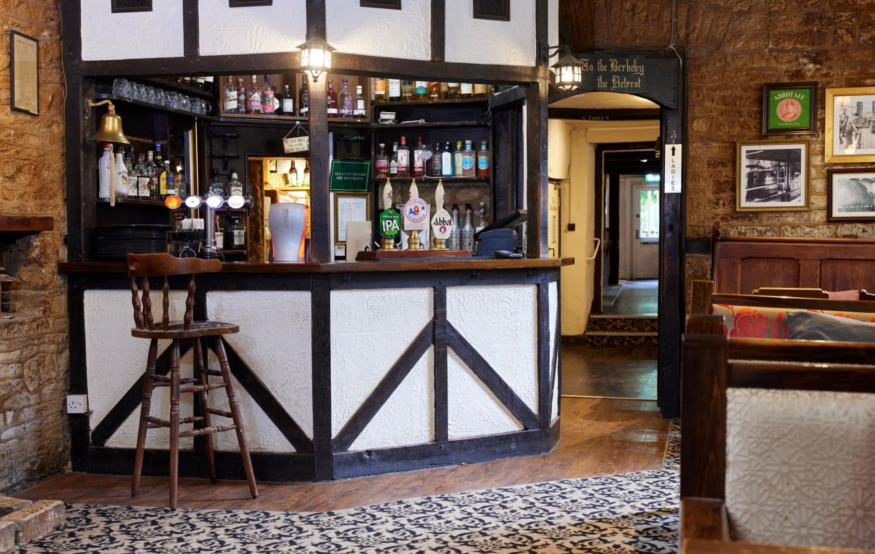 Hunters Hall Inn by Greene King Inns