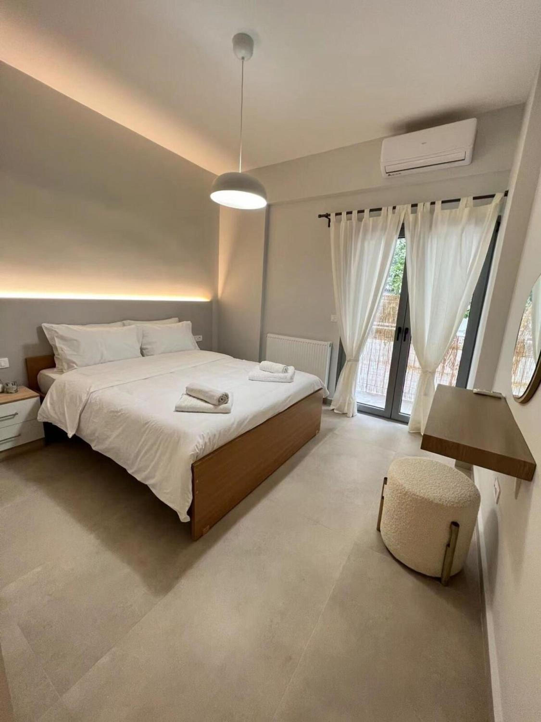 Embassy Apartment - I1 photo 2