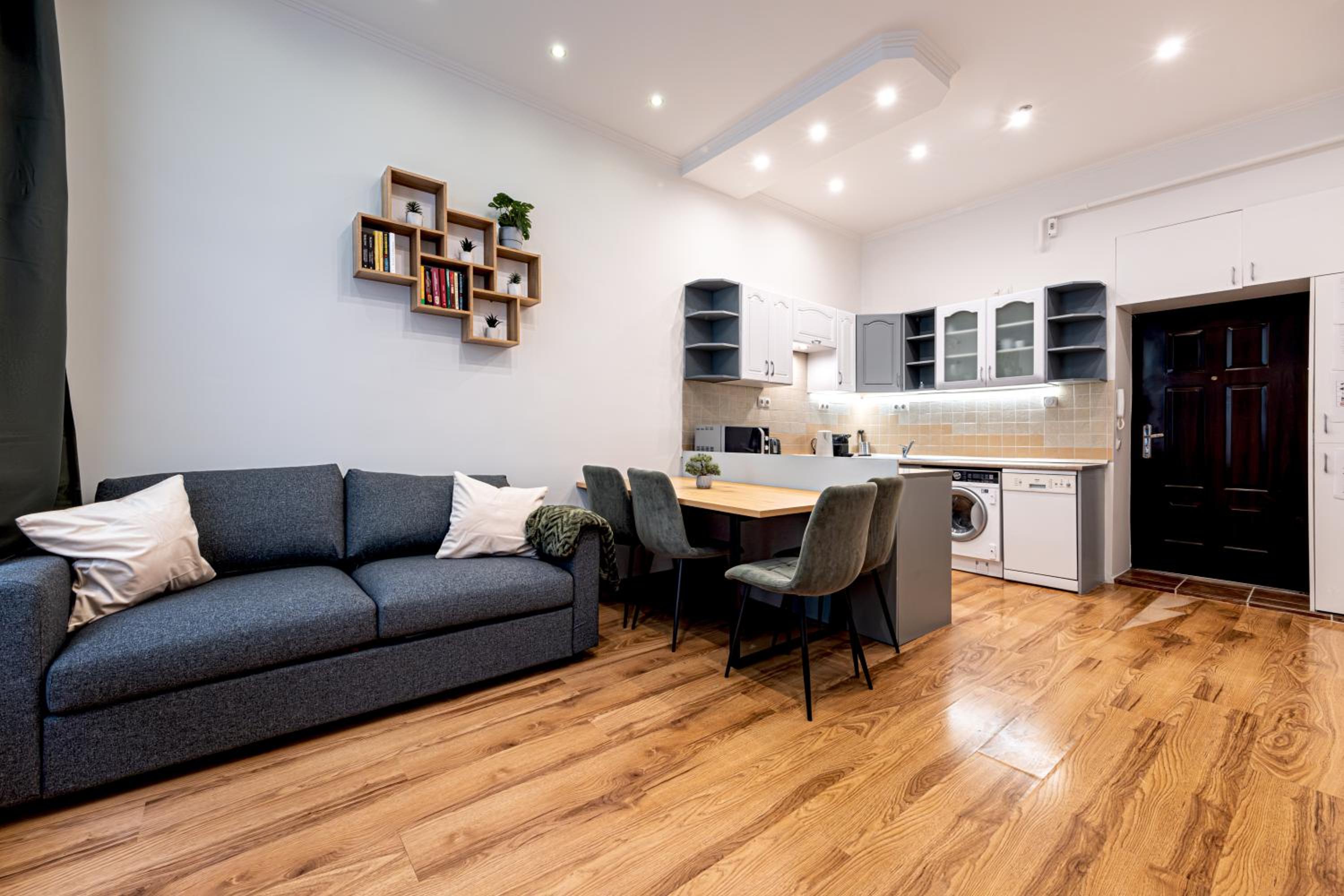 Downtown Comfort