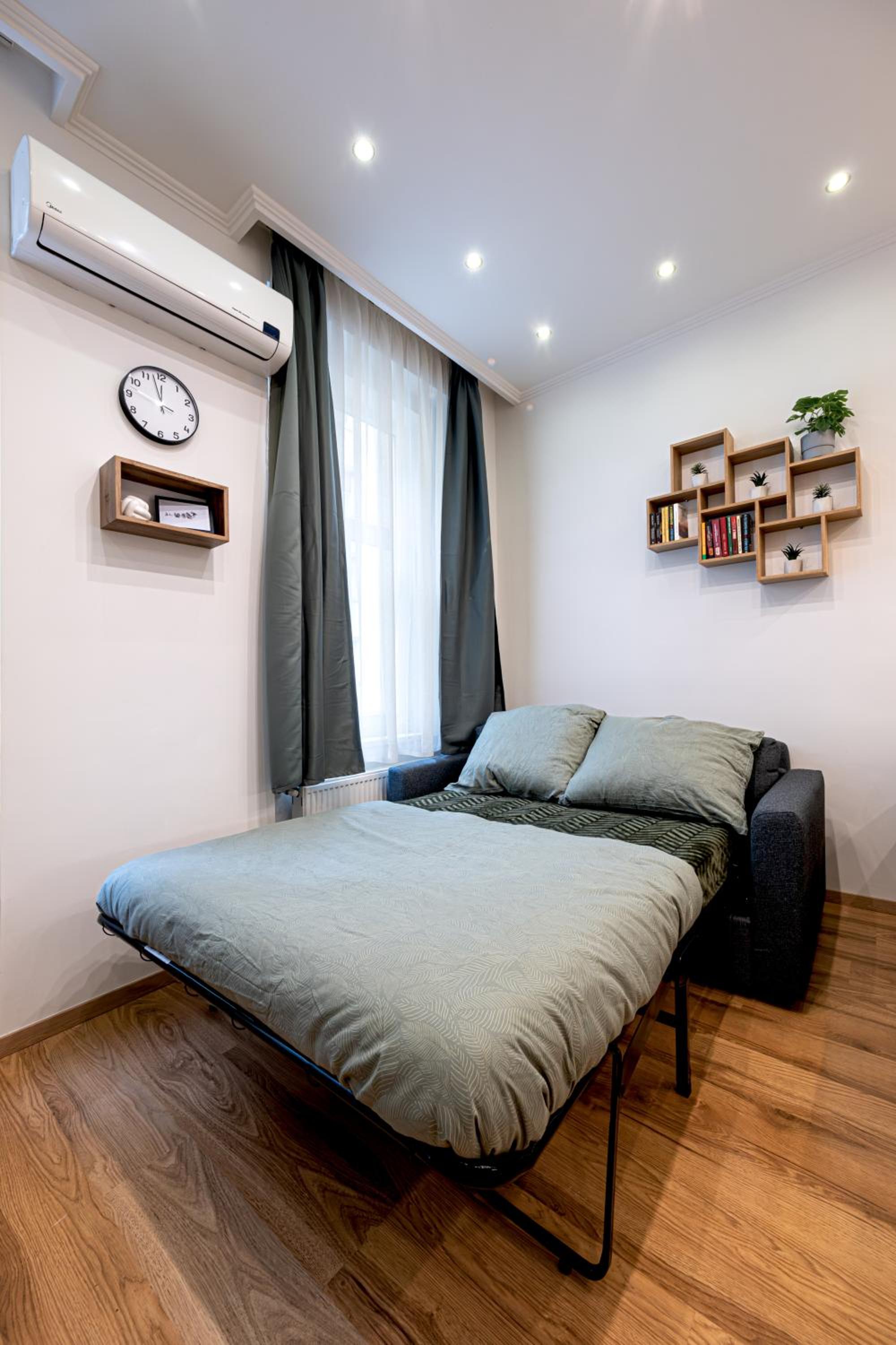 Downtown Comfort