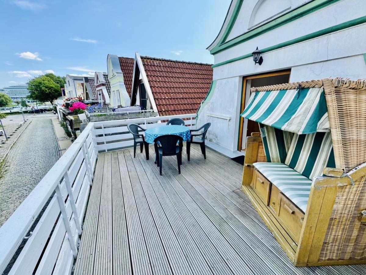 Blaue Tulpe, Balkon mit Traumblick