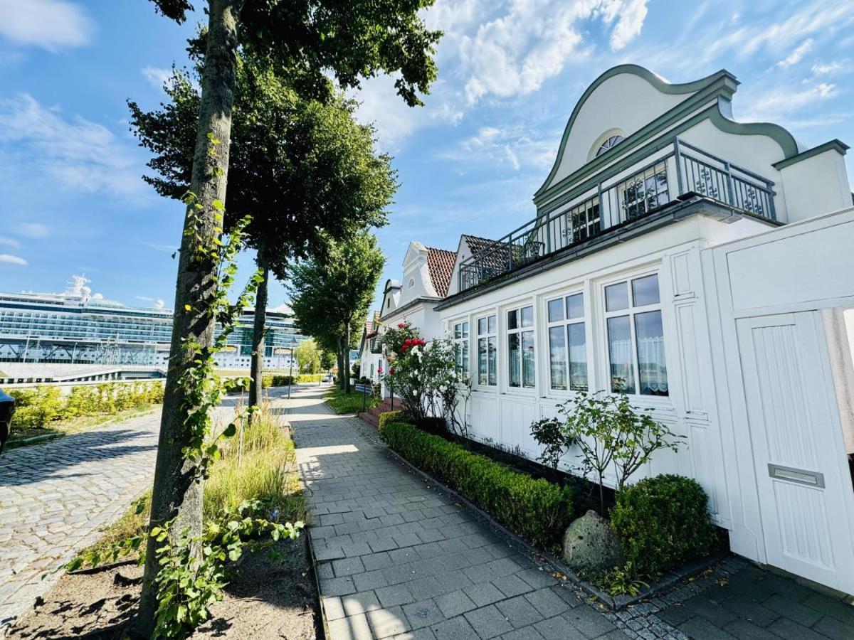 Haus Vier Freunde, Vincent en Warnemünde