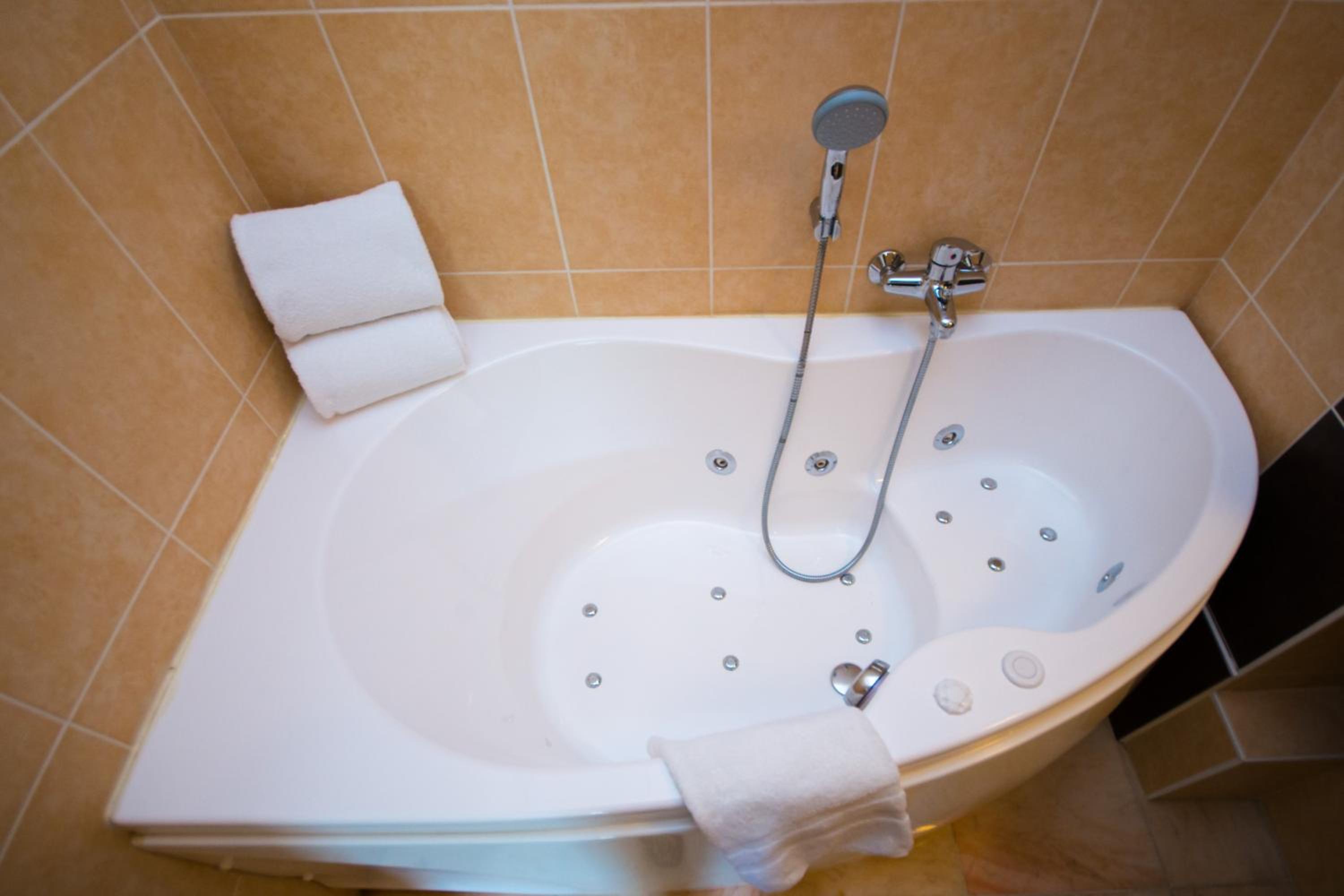 Saint-Herblain Vacations - Brit Hotel Le Kerann Nantes St Herblain - Zac De La Lorie - Property Image 2
