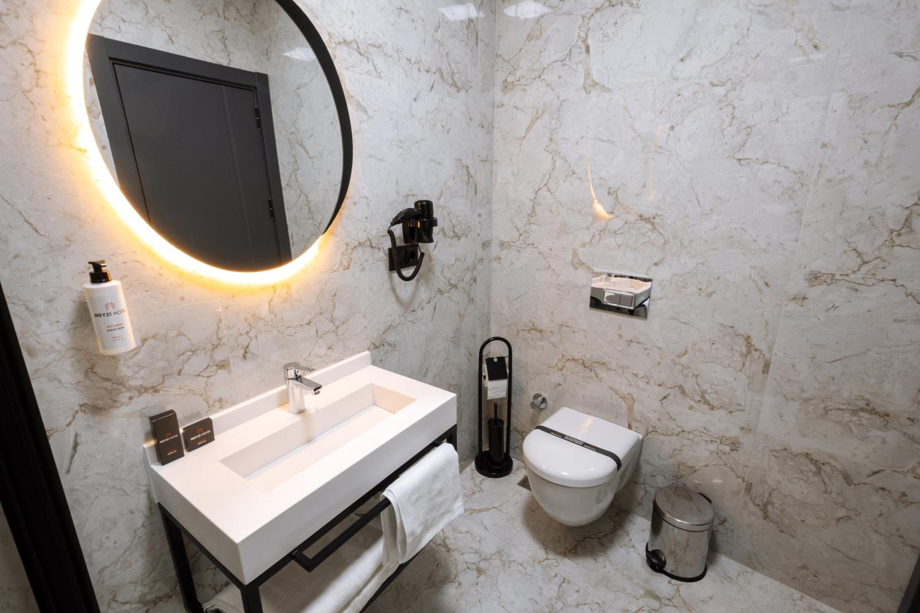 Meyzi Hotel - Image 44