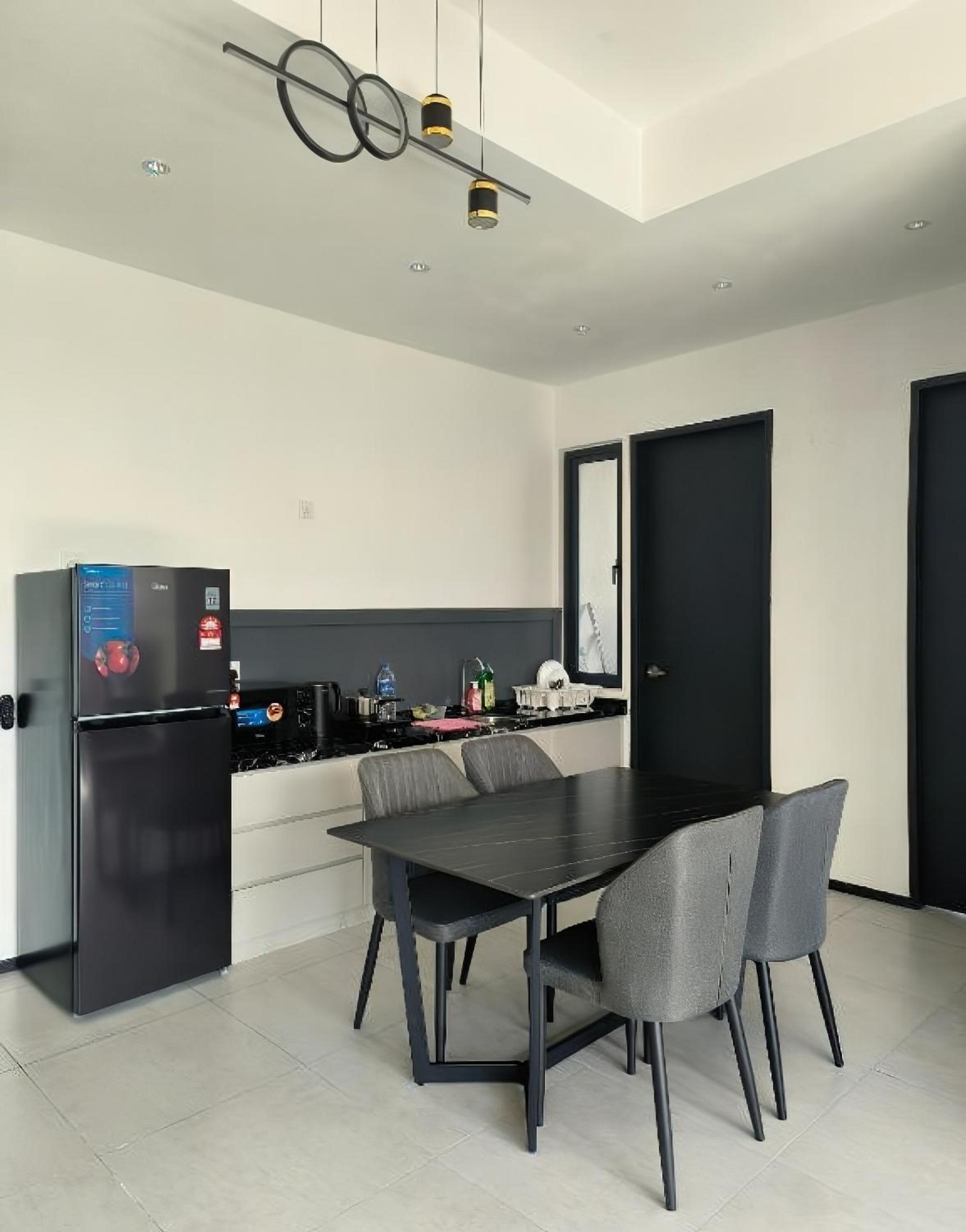 Urban Suites TWO Or THREE Bedroom Georgetown by ANC