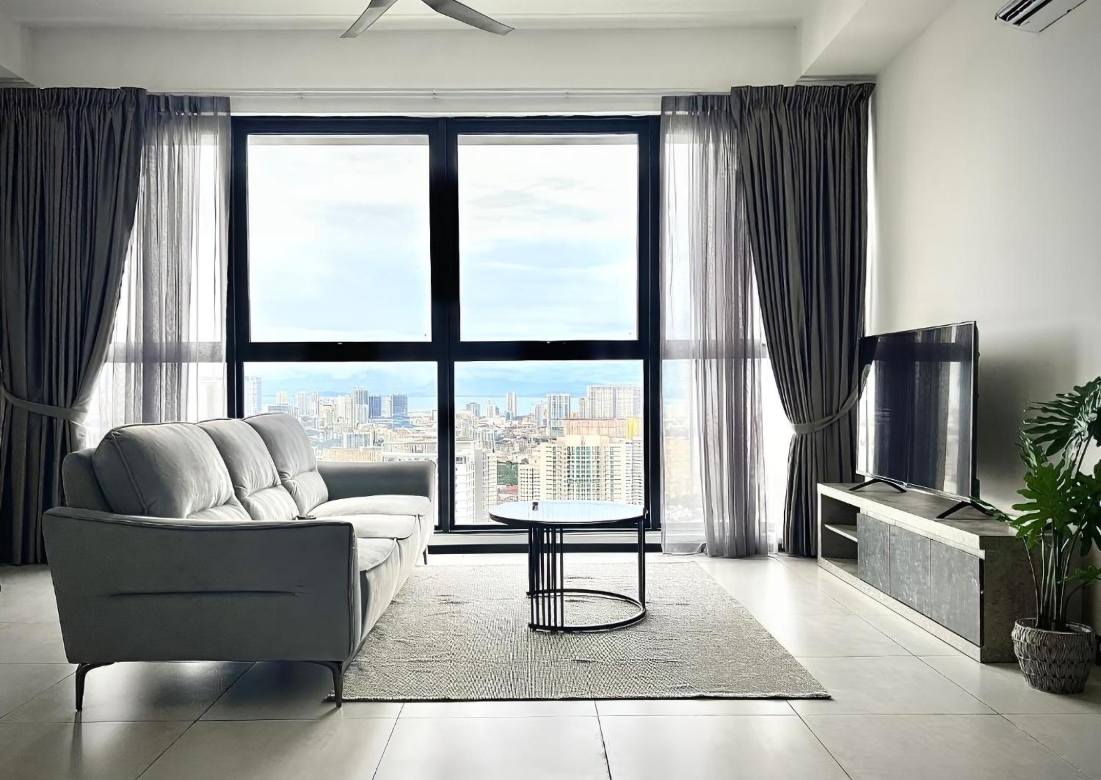 Urban Suites TWO Or THREE Bedroom Georgetown by ANC