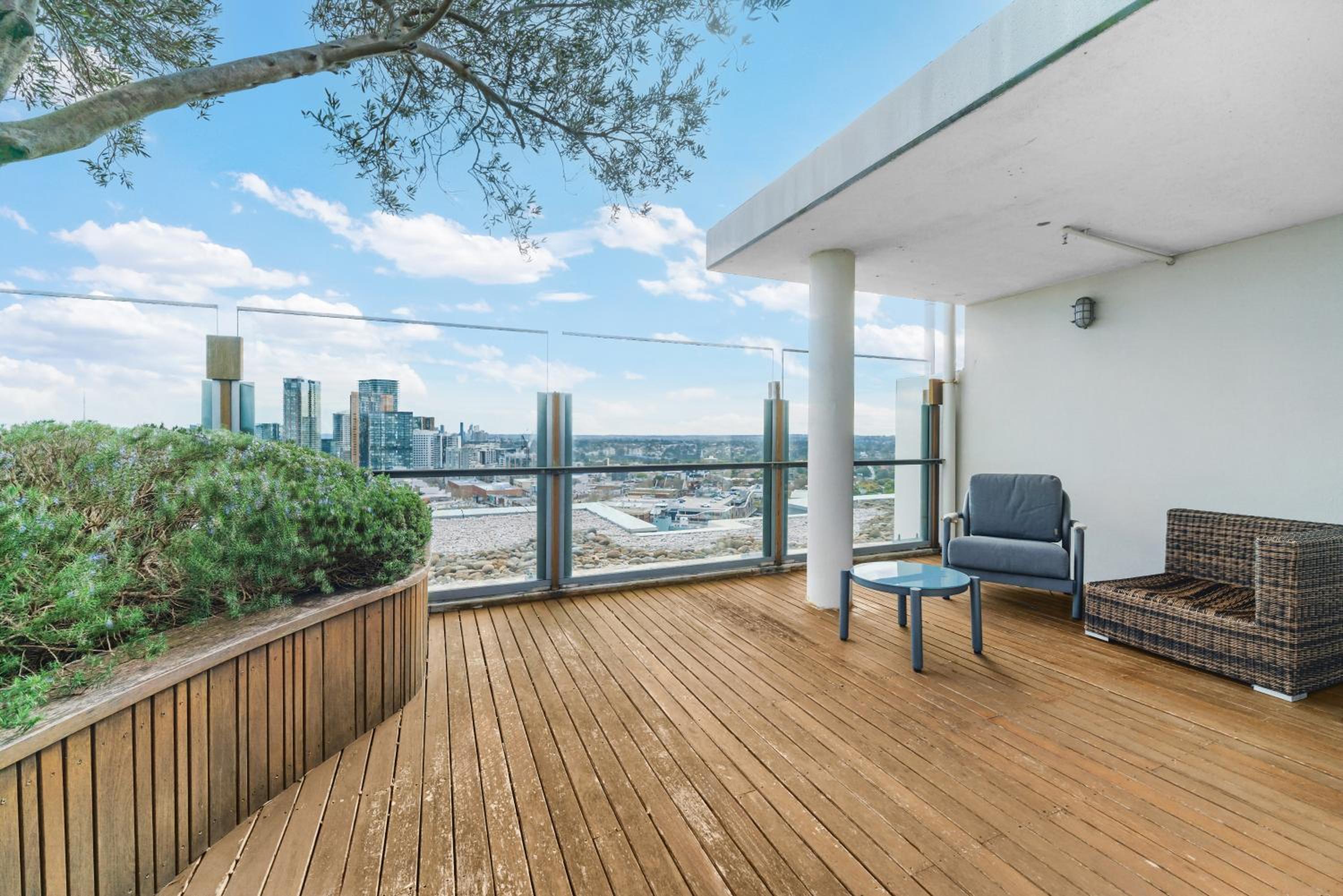 Comfortable 1 bedroom apartment in Crows Nest