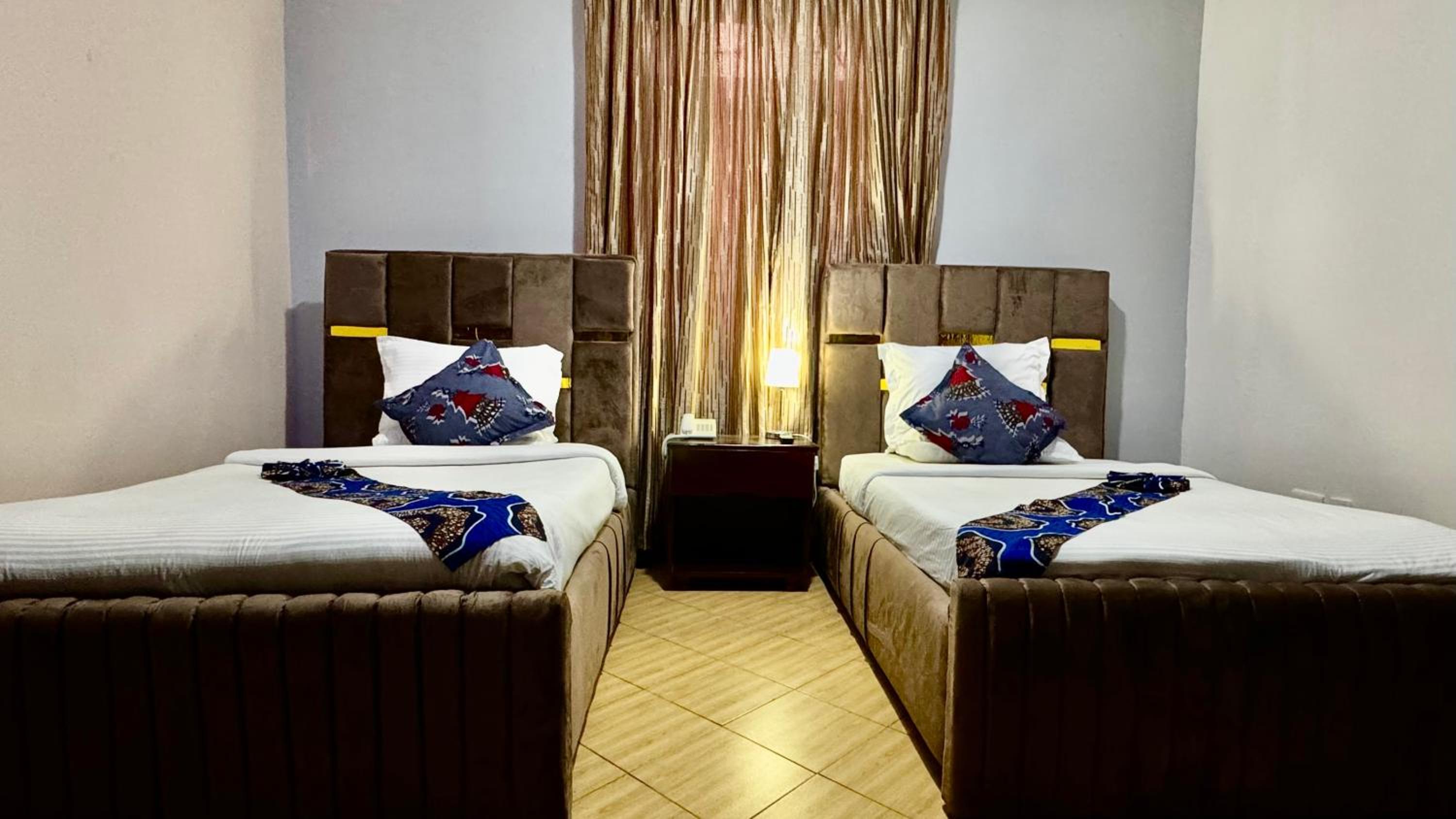 The Okaseni Lodge