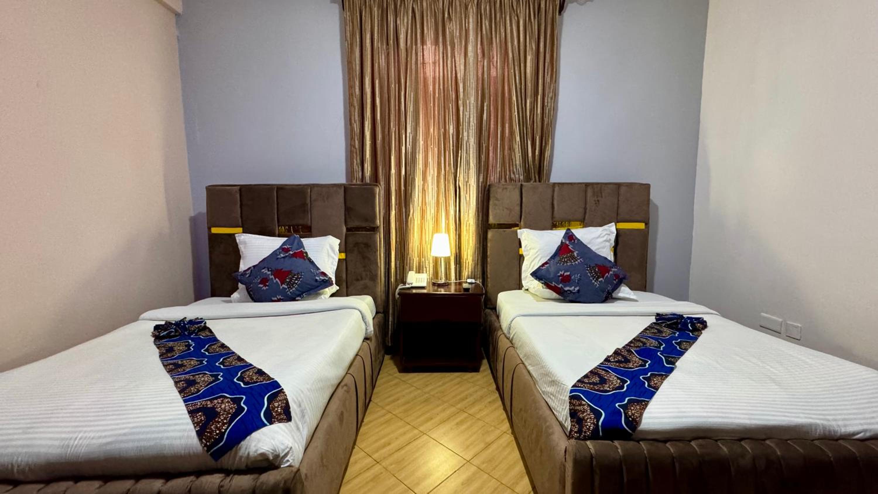 The Okaseni Lodge