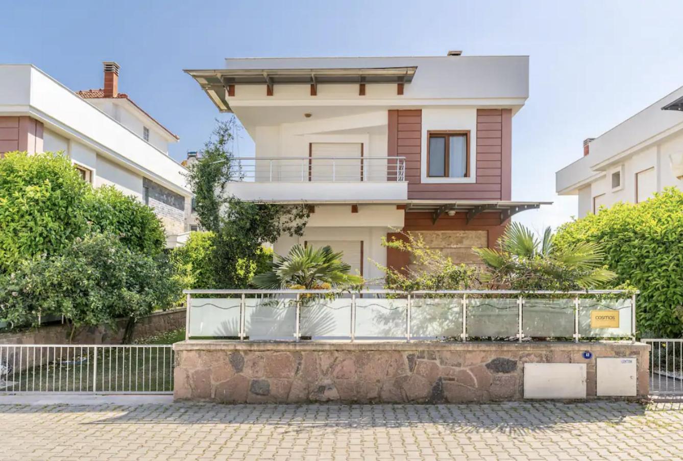 Comfortable villa with garden in “Urla İskele” view 3