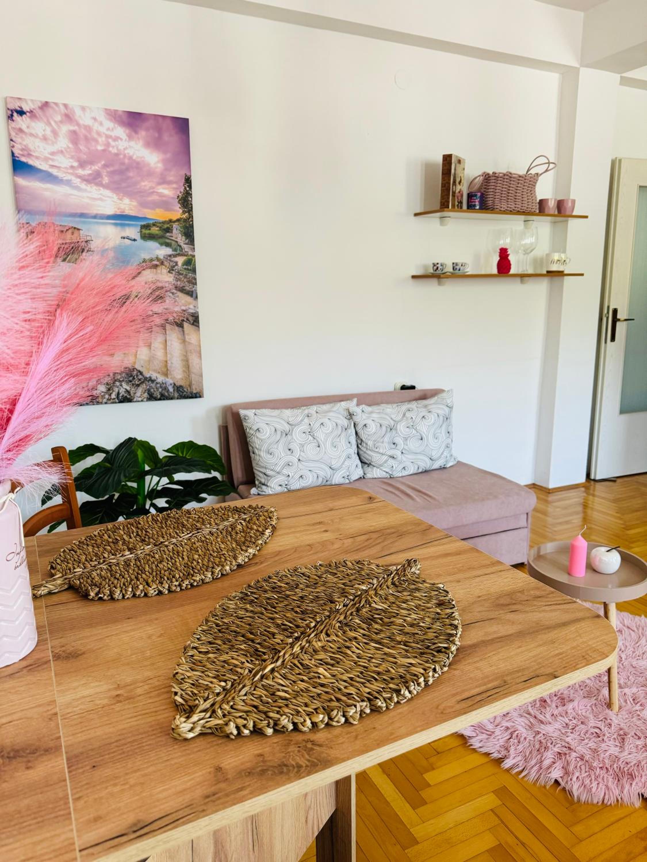 Jana's Apartment,100 meters to the lake,Free Parking view 3