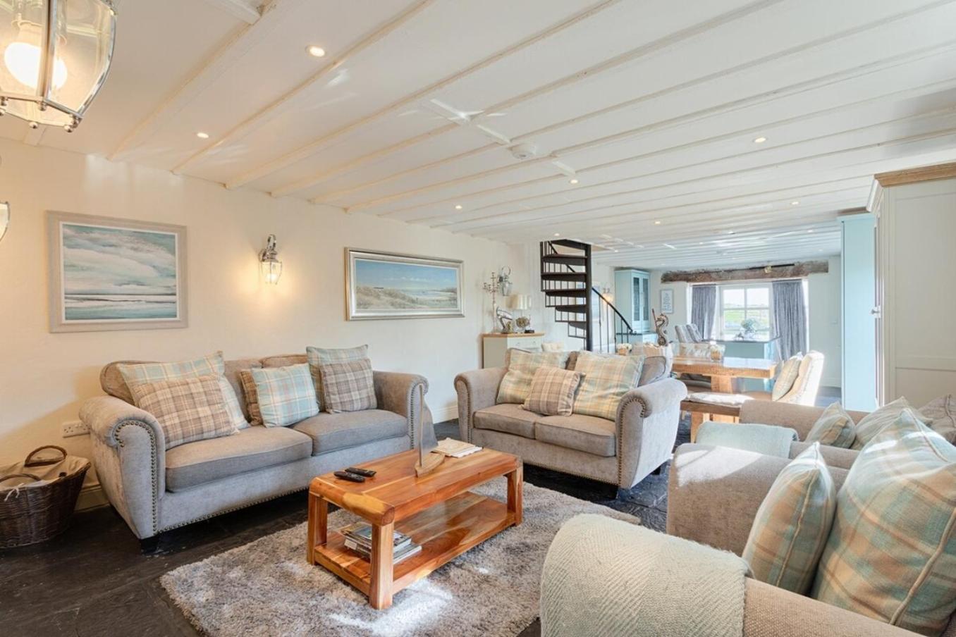 The Boathouse on the Atlantic Sea view 3
