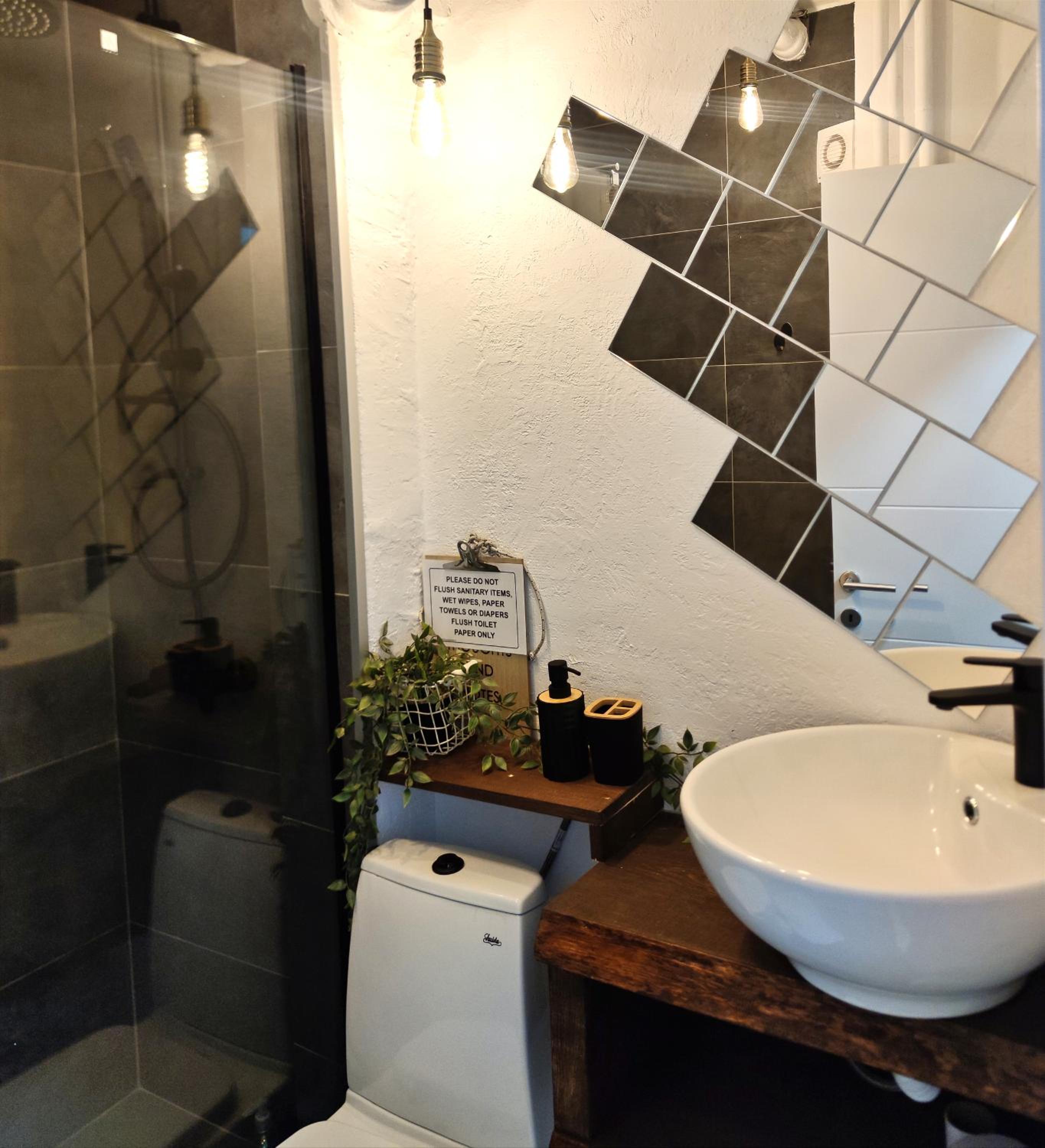 Queen Apartment
